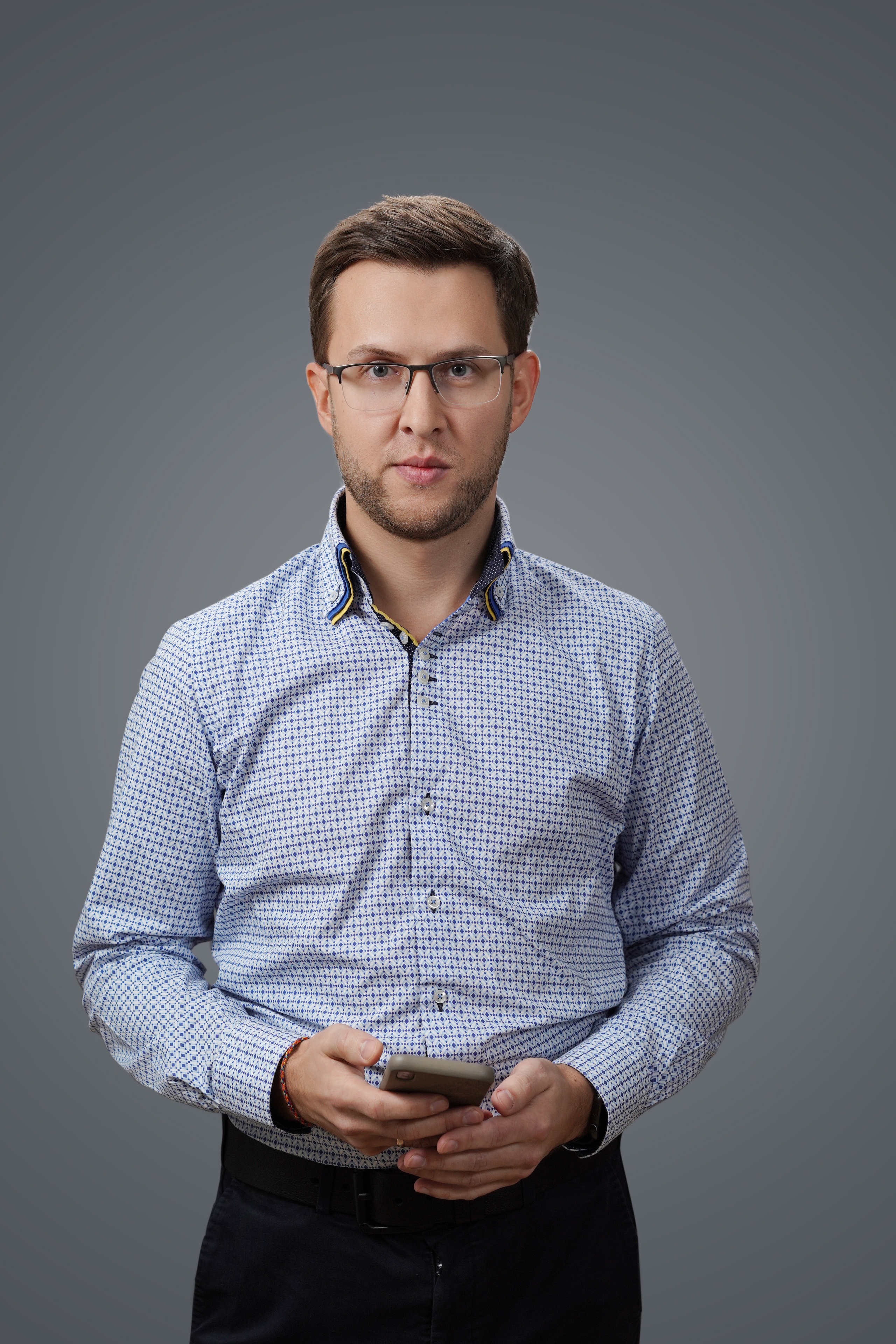 Фотосессия сотрудников для компании «Центр сертификации» в офисе