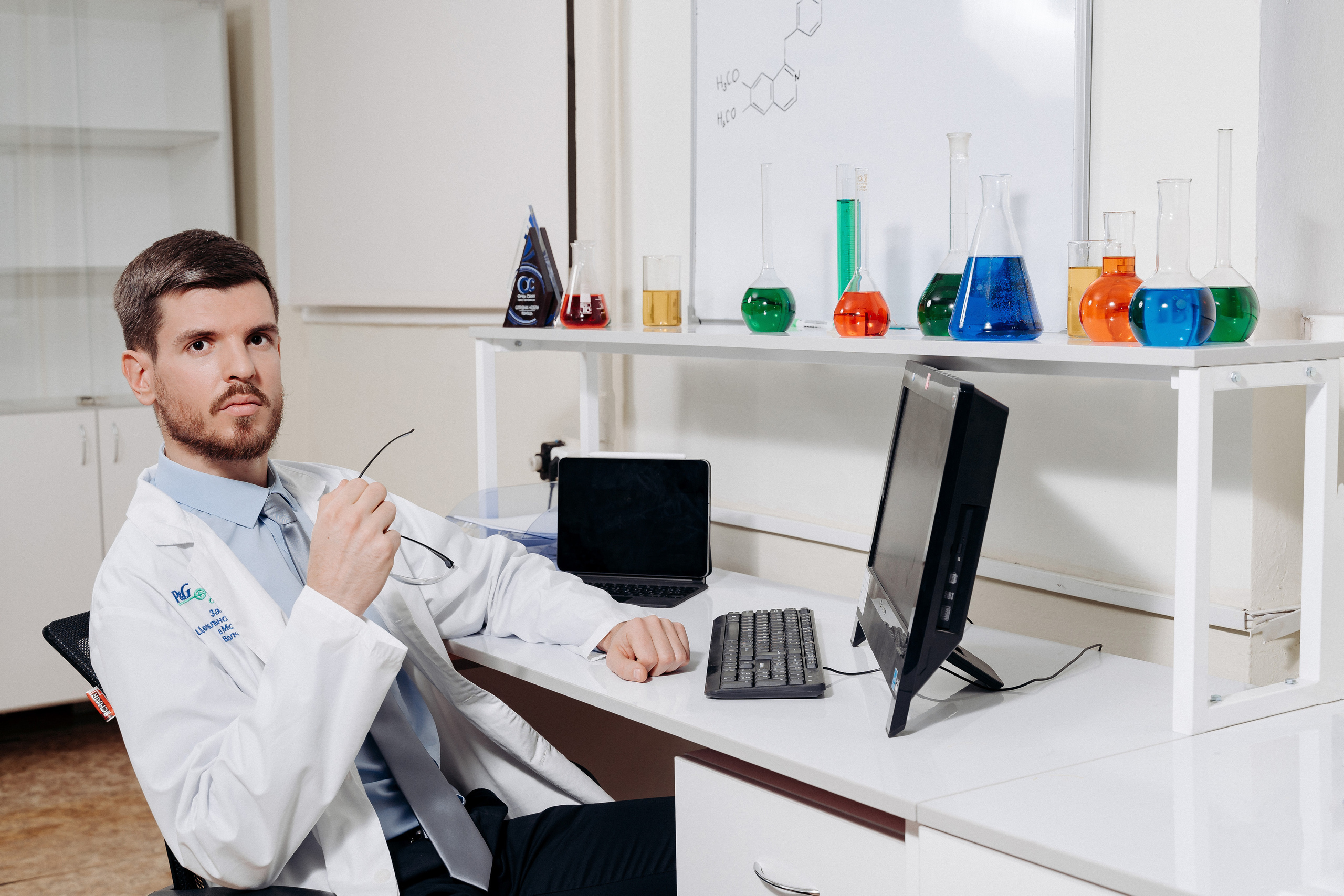 Фотосессия сотрудников для компании «Центр сертификации» в офисе