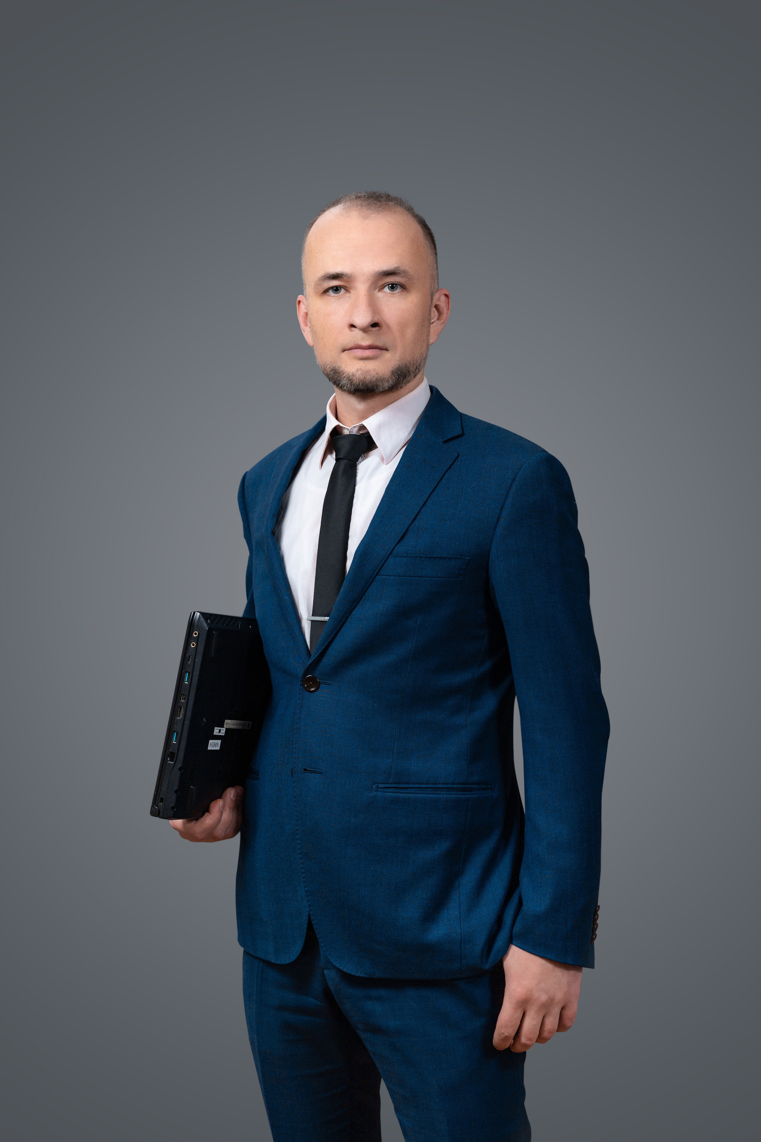 Фотосессия сотрудников для компании «Центр сертификации» в офисе