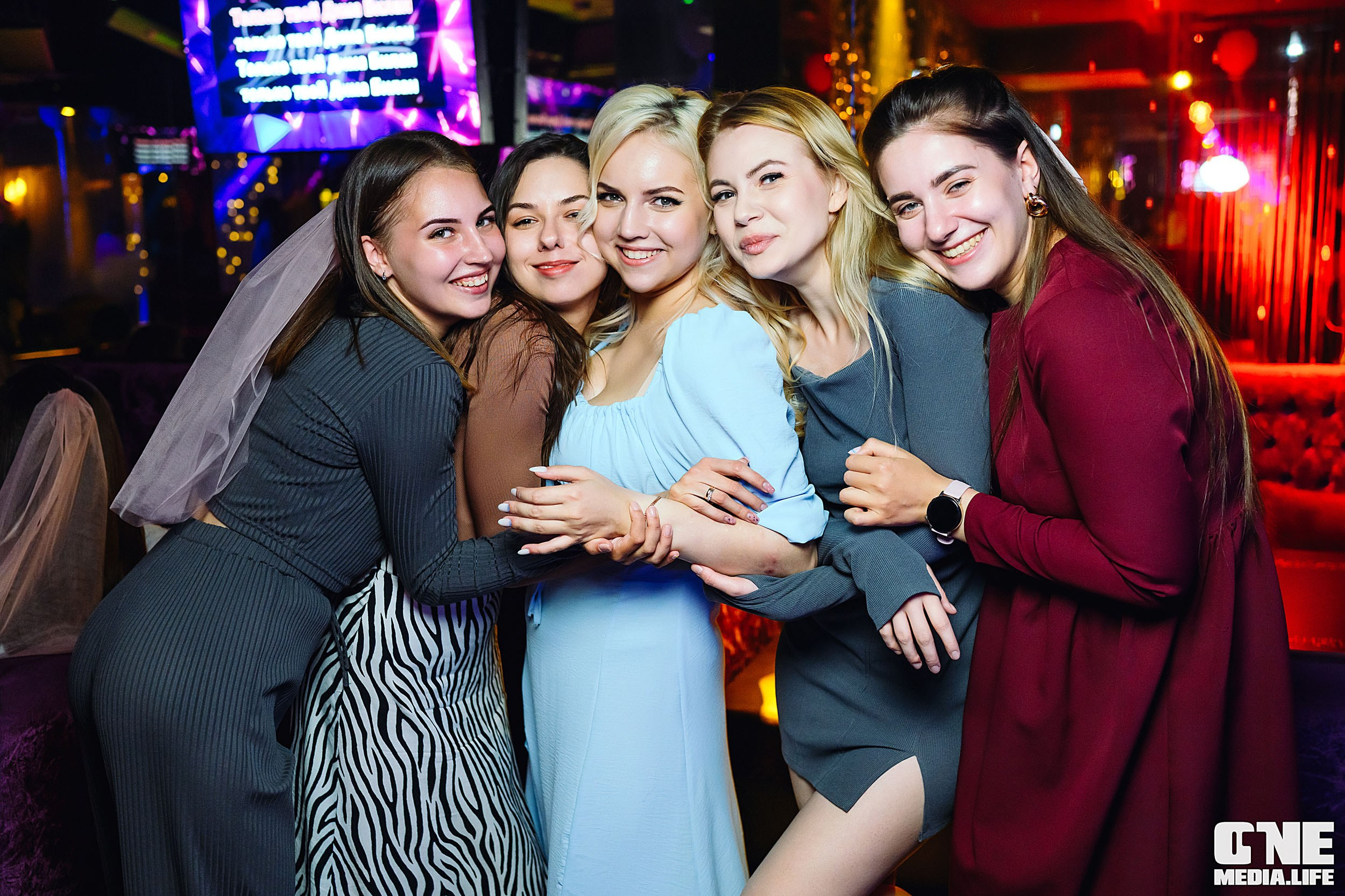 Фоторепортаж из караоке-клуба Эйфория. One Media Life: фоторепортажи, фотоотчеты с мероприятий и заведений