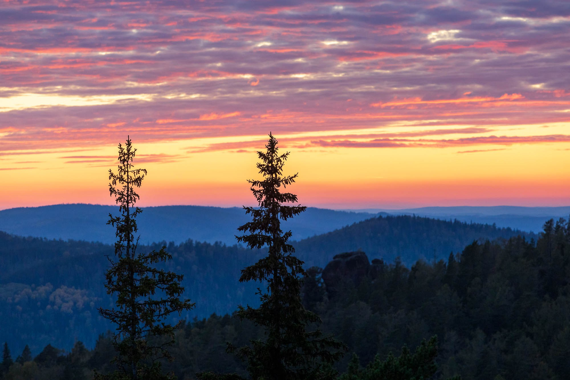 Закатная симфония, воспевающая тайну красоты «Красноярских столбов». Фотограф в Москве Татьяна Макотра