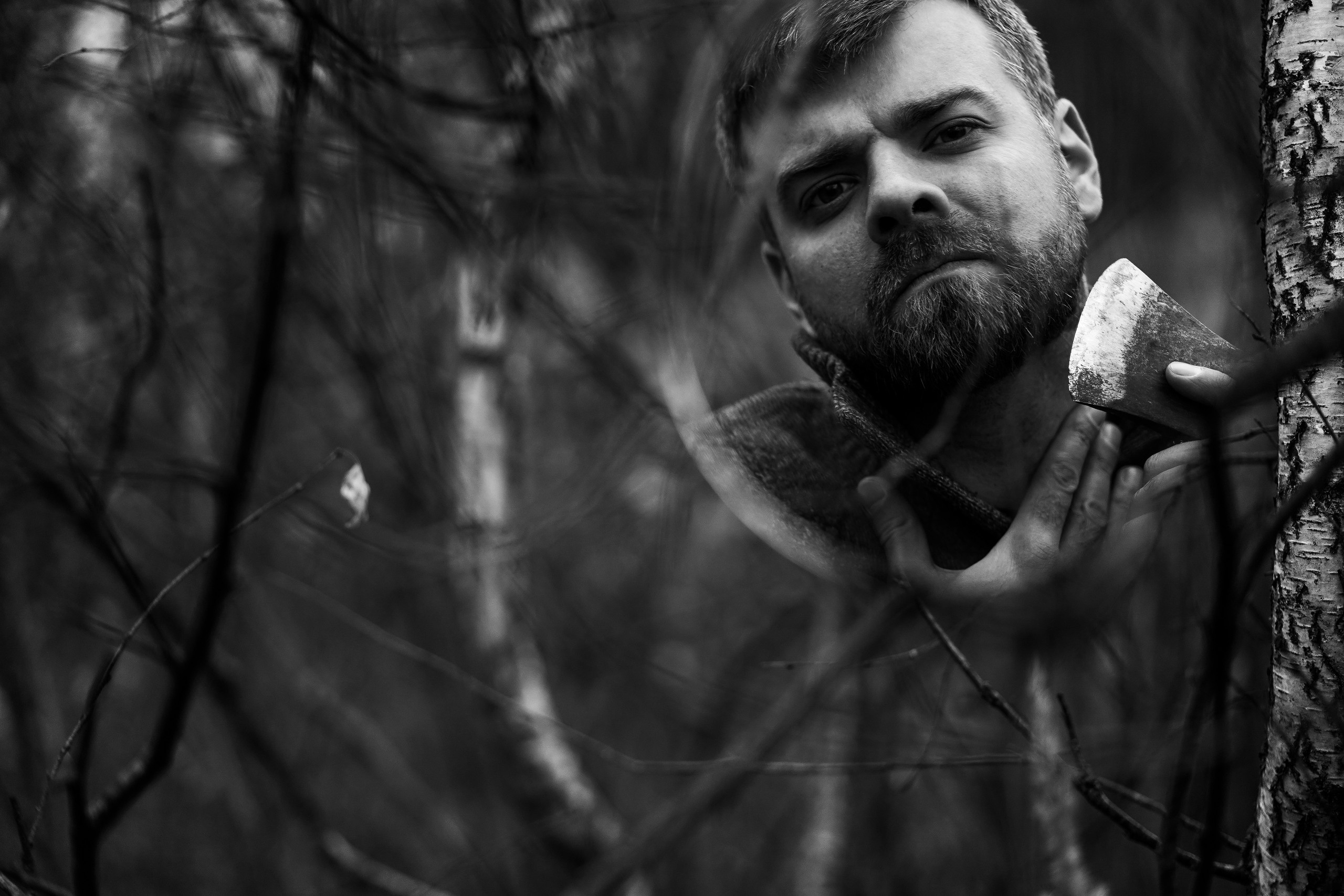 Железная дорога, горящие новости и топор. Портретный и семейный фотограф в Москве Мария Ахметсафина