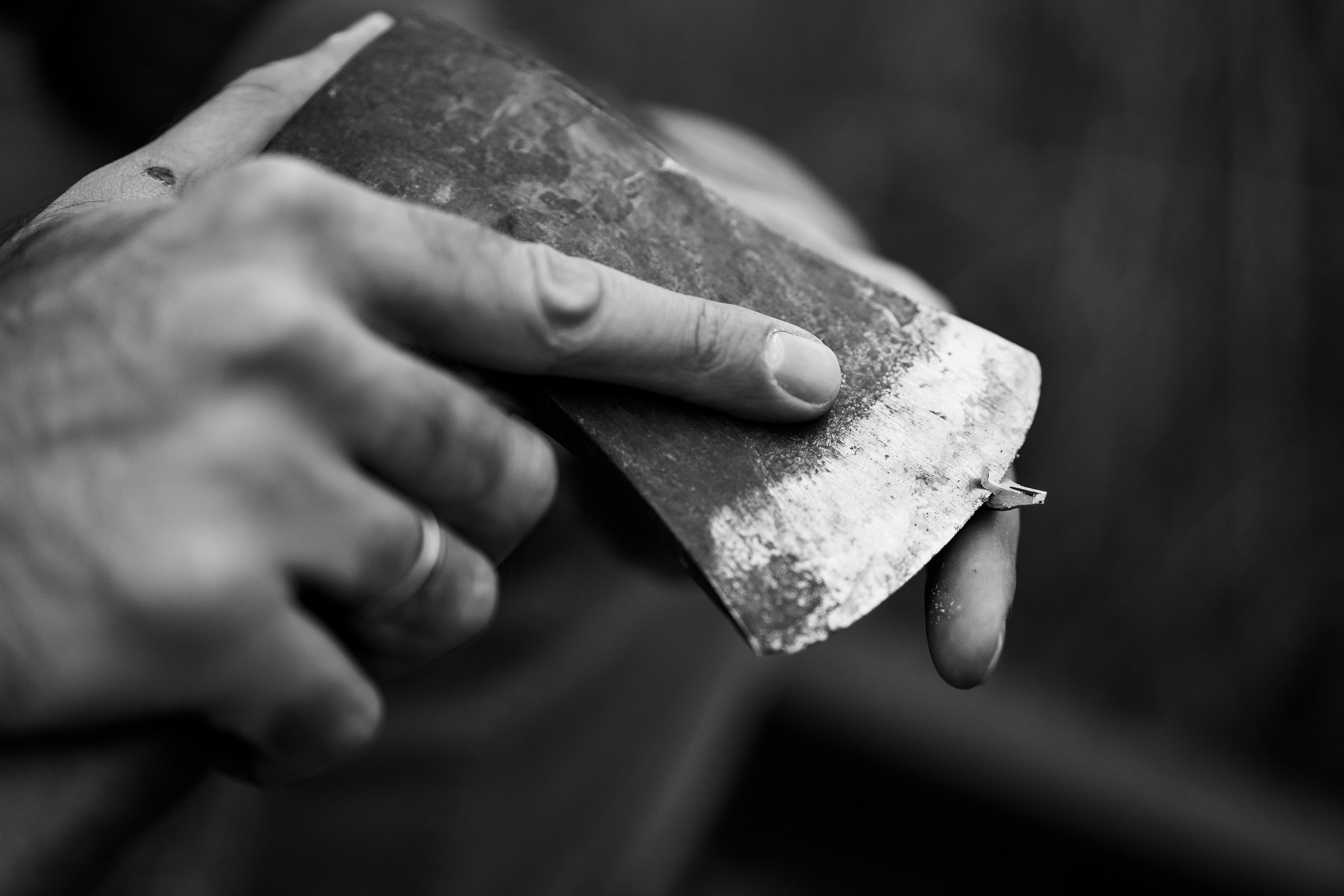 Железная дорога, горящие новости и топор. Портретный и семейный фотограф в Москве Мария Ахметсафина