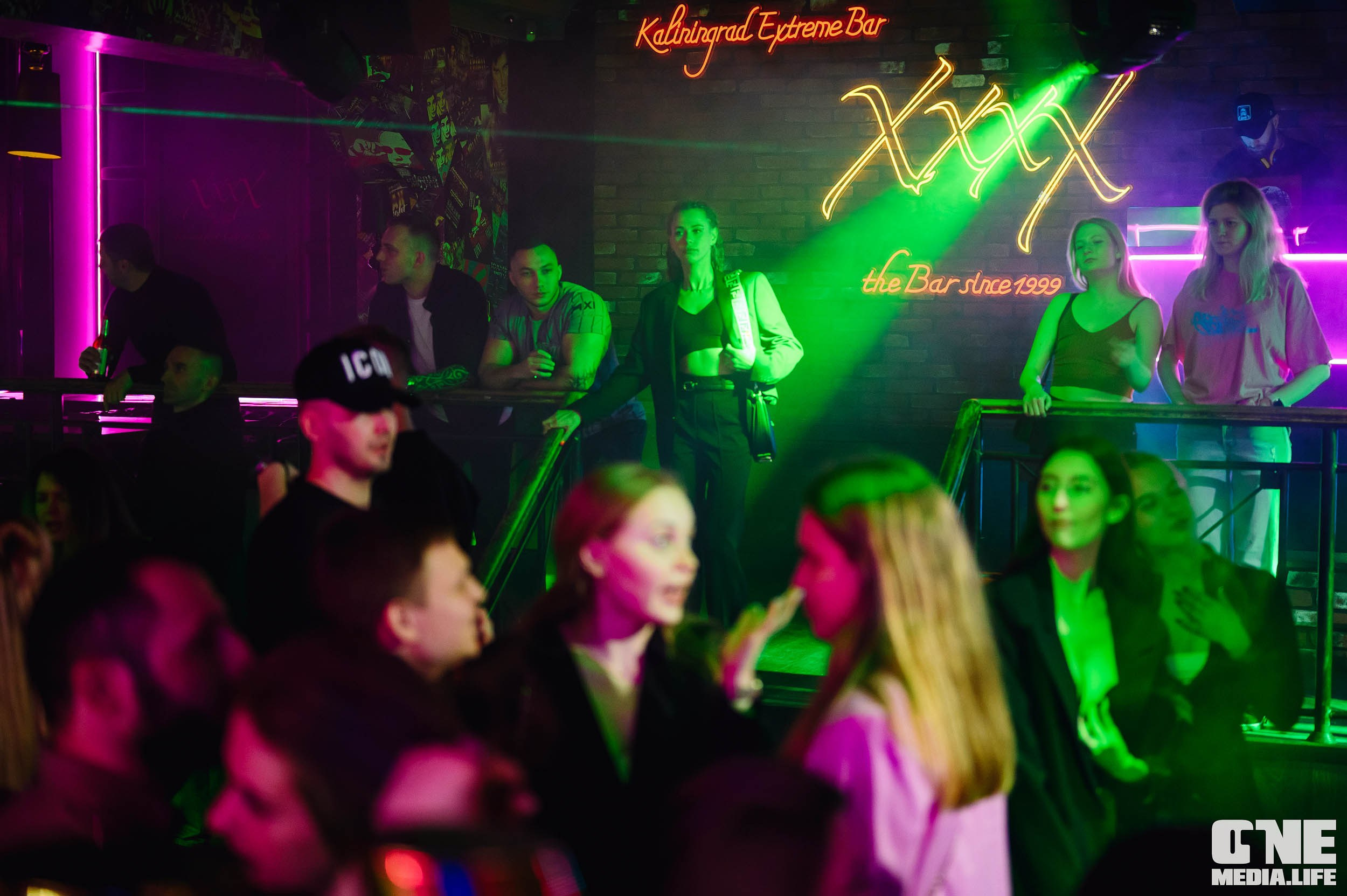 Фотоотчет из экстрим бара XxxX. One Media Life: фоторепортажи, фотоотчеты с мероприятий и заведений