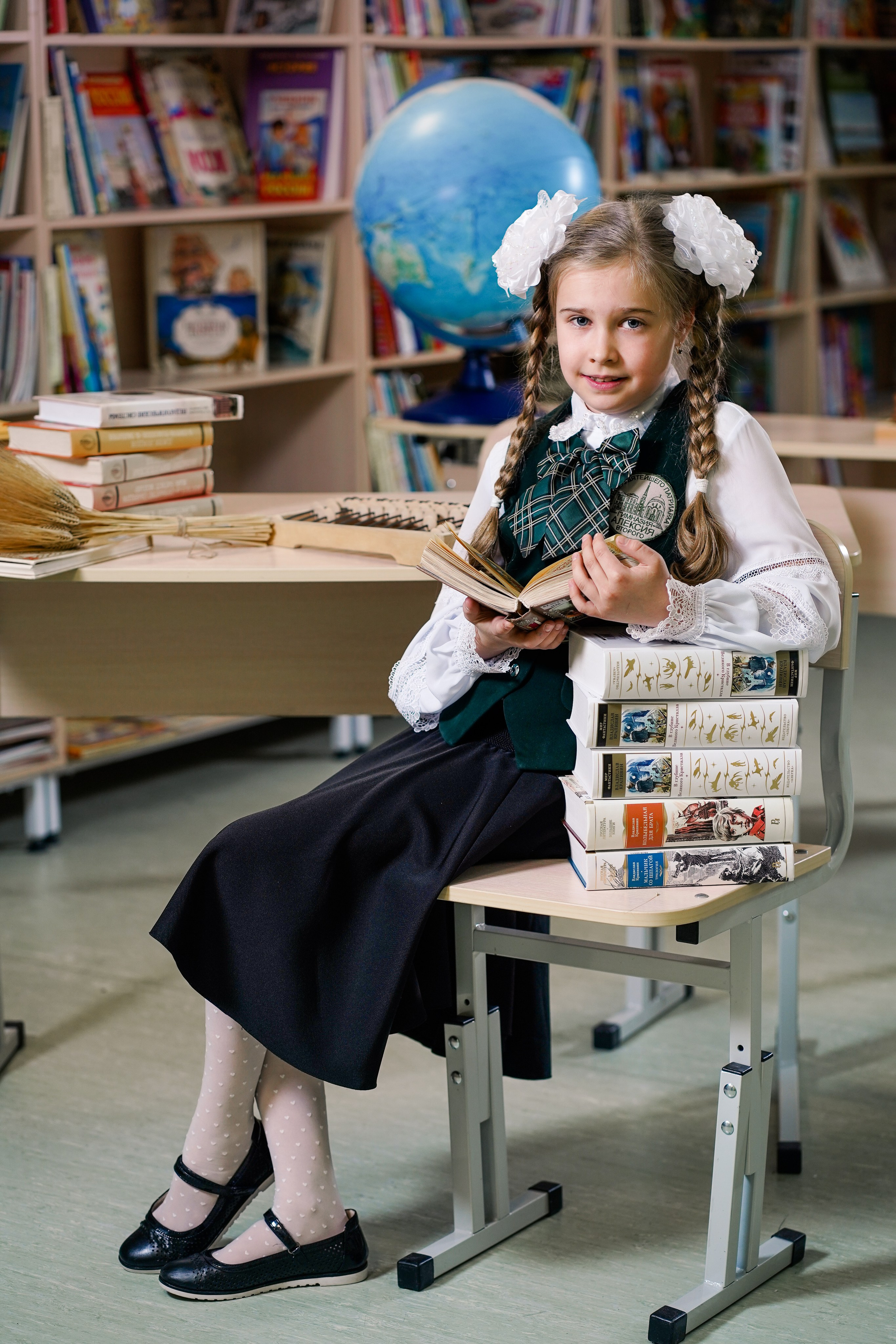 Выпускные альбомы. Гимназия имени Святейшего Патриарха Алексия Второго, 4 класс. Семейный и портретный фотограф в Екатеринбурге Анна Лобанова