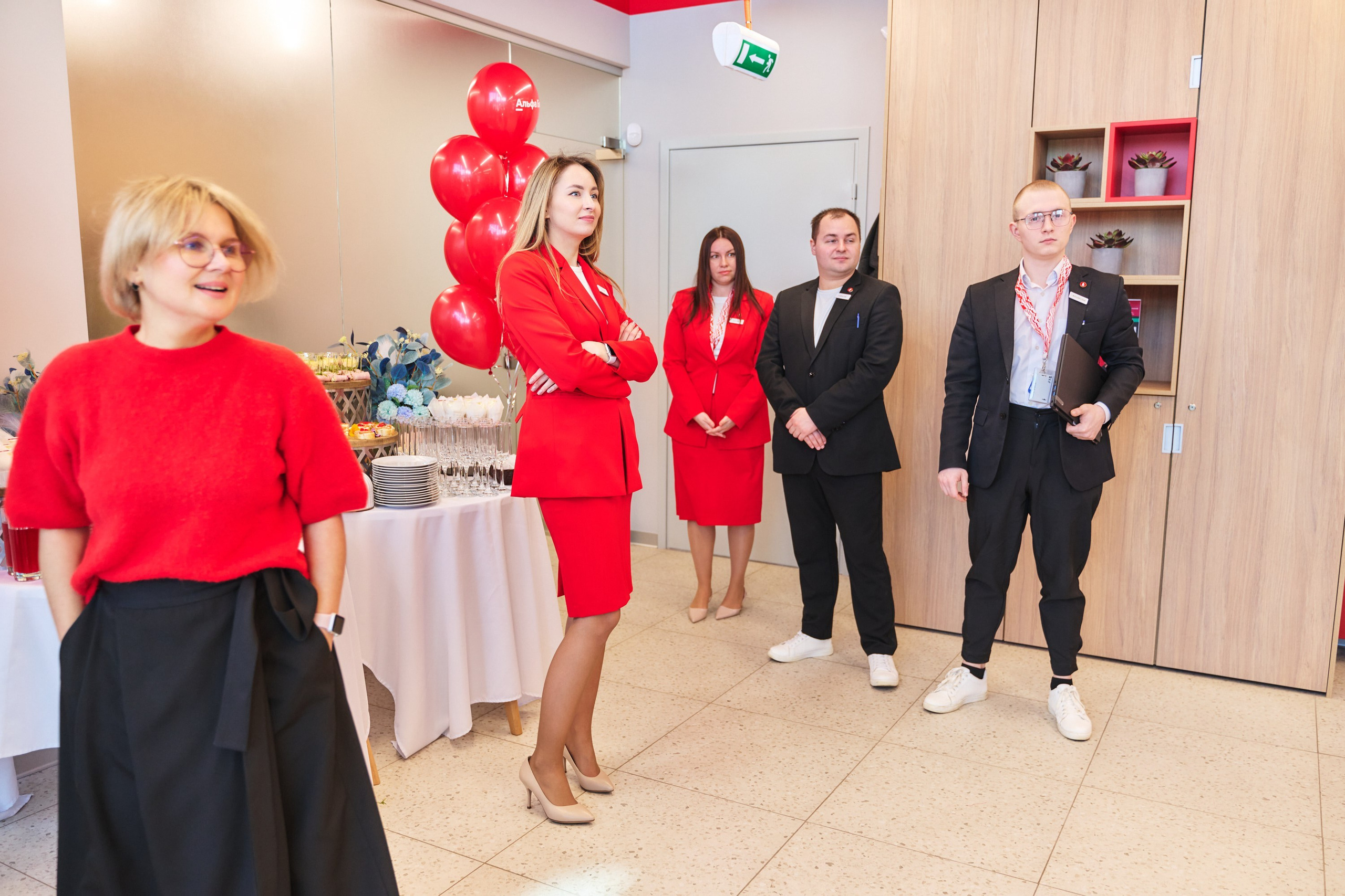 Альфа банк г. Иваново — открытие второго отделения. Фотограф в Иваново: Каталожная съемка одежды и постельного белья, Wildberries