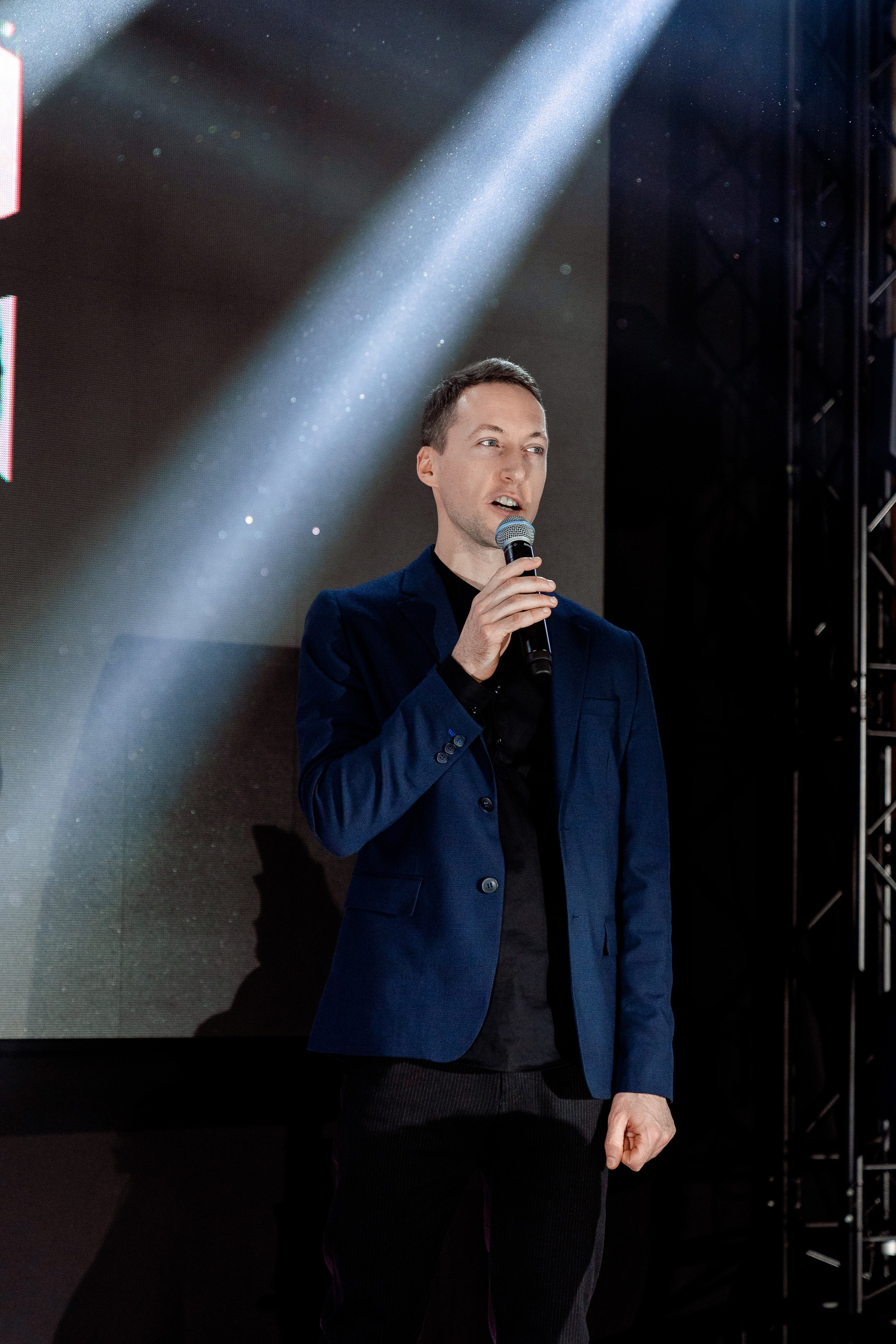 • корпоратив «АВЕНЮ». Фотограф, индивидуальные женские, мужские фотосессии в Ростове-на-Дону