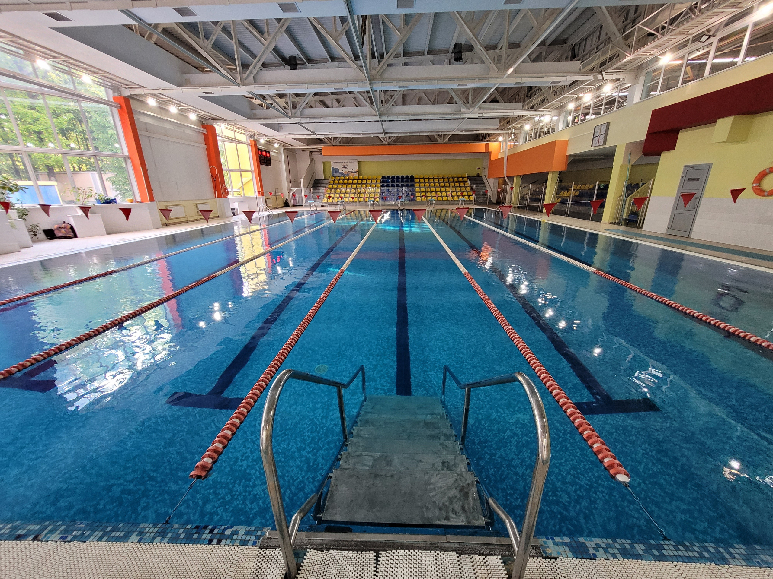 Детская школа плавания «Академия Старта» ASswim.ru в бассейне «Зоркий». ASswim.ru «Академия Старта» Детская школа плавания в Красногорске