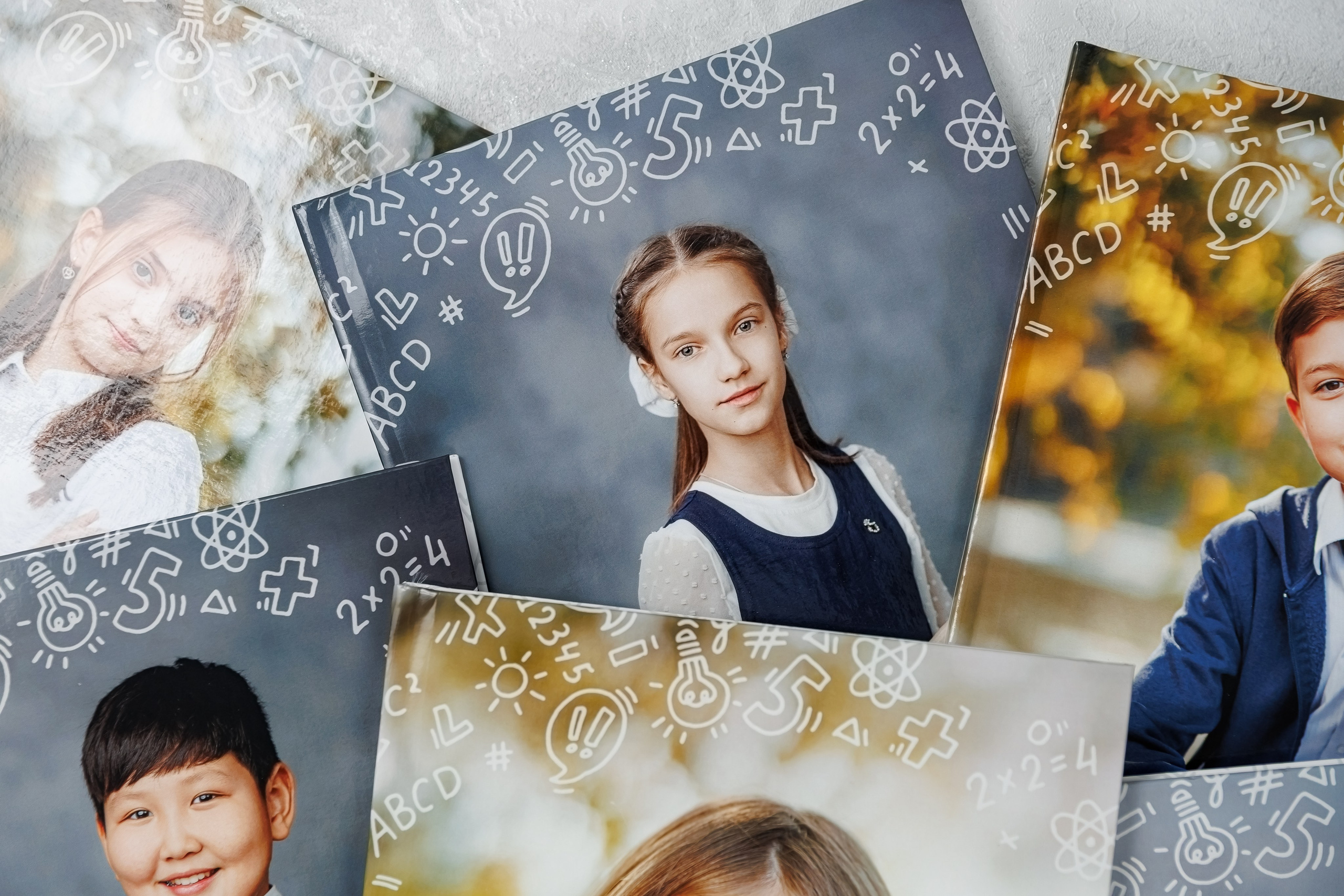 Выпускные альбомы 4 класс. Семейный и детский фотограф Комина Елена, Власиха, Одинцово