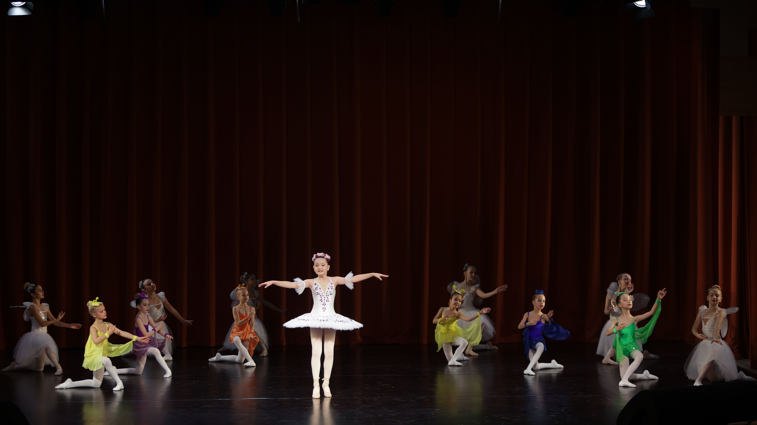 Фестиваль хореографического искусства «КУБОК ЛЕГЕНДЫ — 2025». Выпускные альбомы и школьный фотограф в Подольске, Троицке, Щербинке, Москве и Московской области