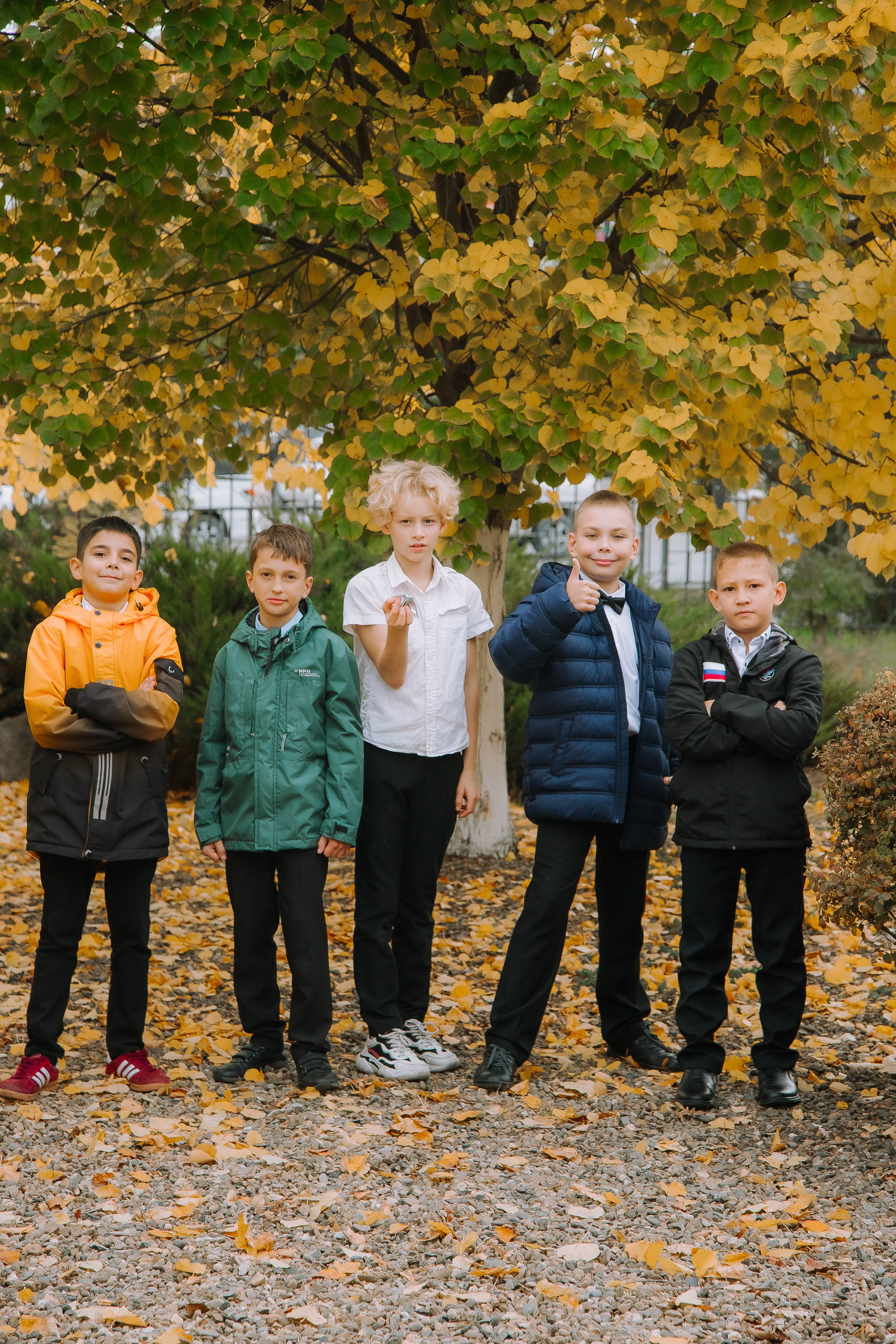 Осенние фото- школьный двор. Выпускные альбомы Натальи Бутко: Новороссийск, Анапа, Геленджик