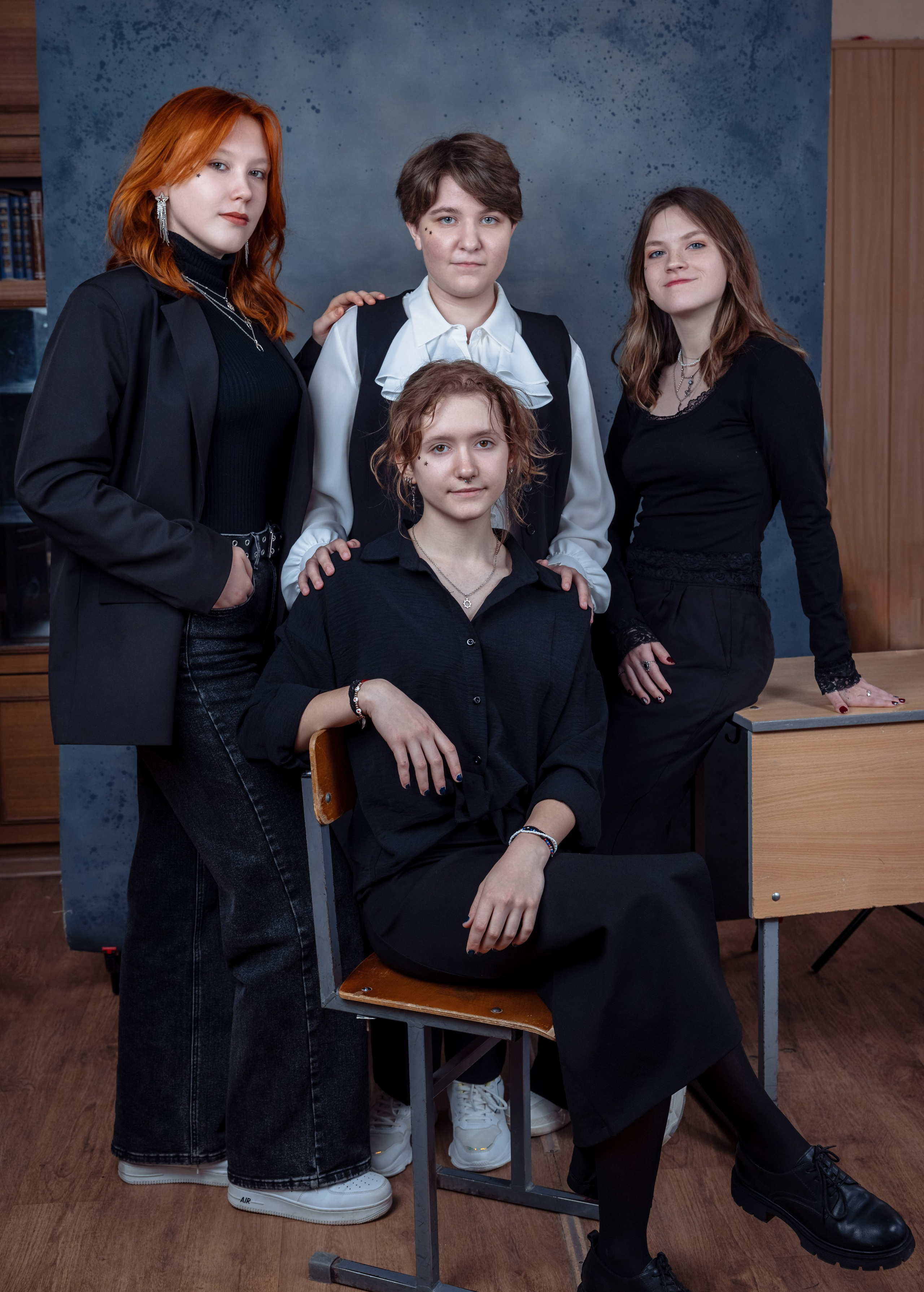 Старшая школа. Выпускные школьные фотоальбомы для школ и детских садов в Волгограде и Волжском