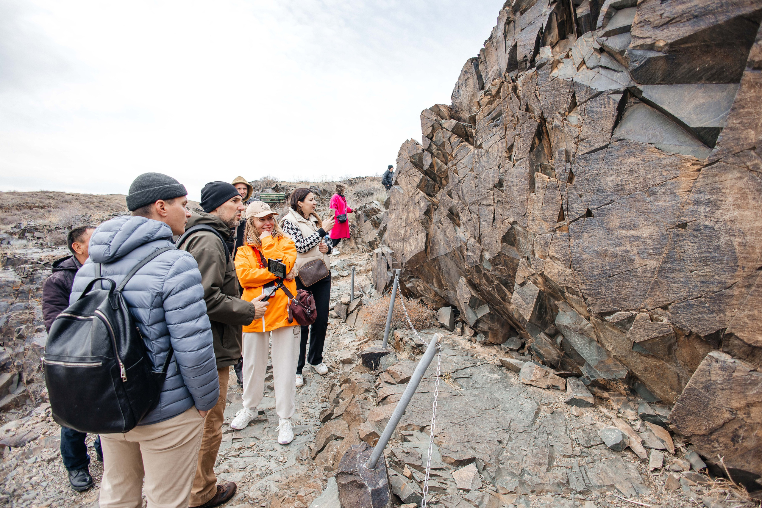 Петроглифы Тамгалы Танбалы ЮНЕСКО в Казахстане. Алматы. Где находится, как доехать из Алматы, фото и видео зимой и летом