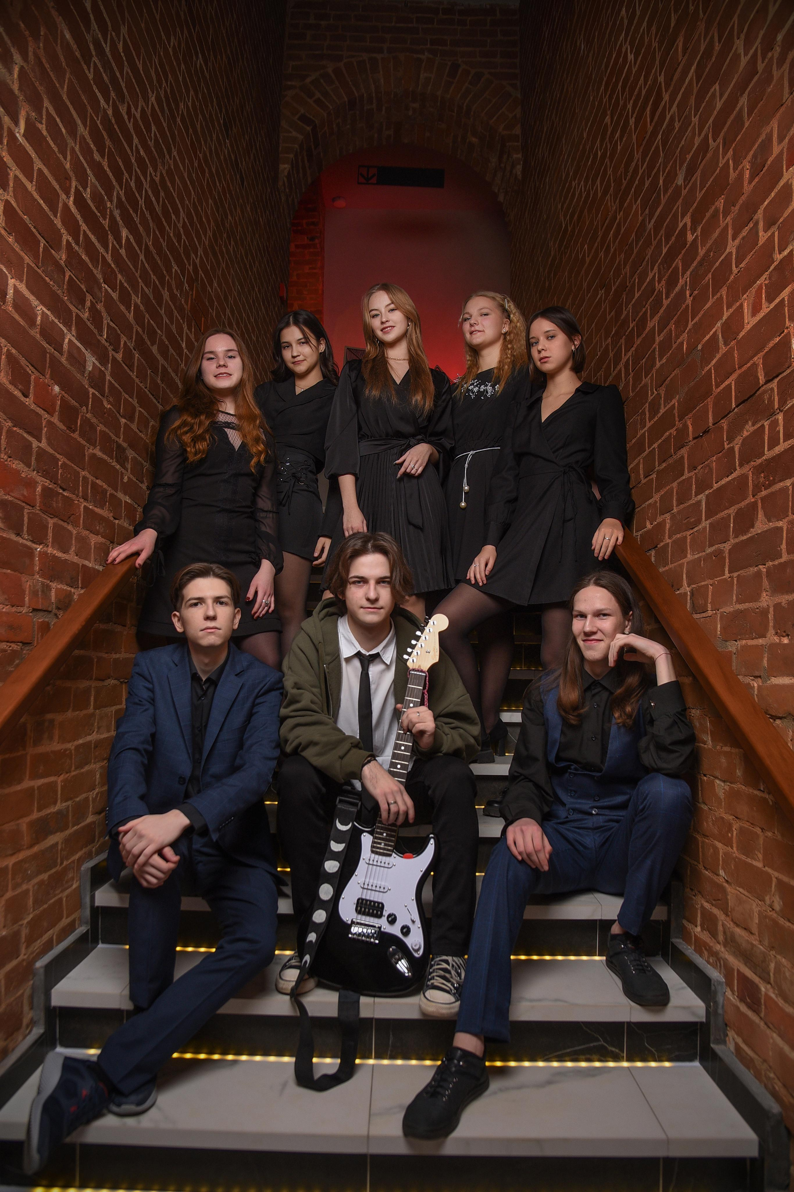 Total. Выпускные альбомы в Кургане, Твой альбом, Книга