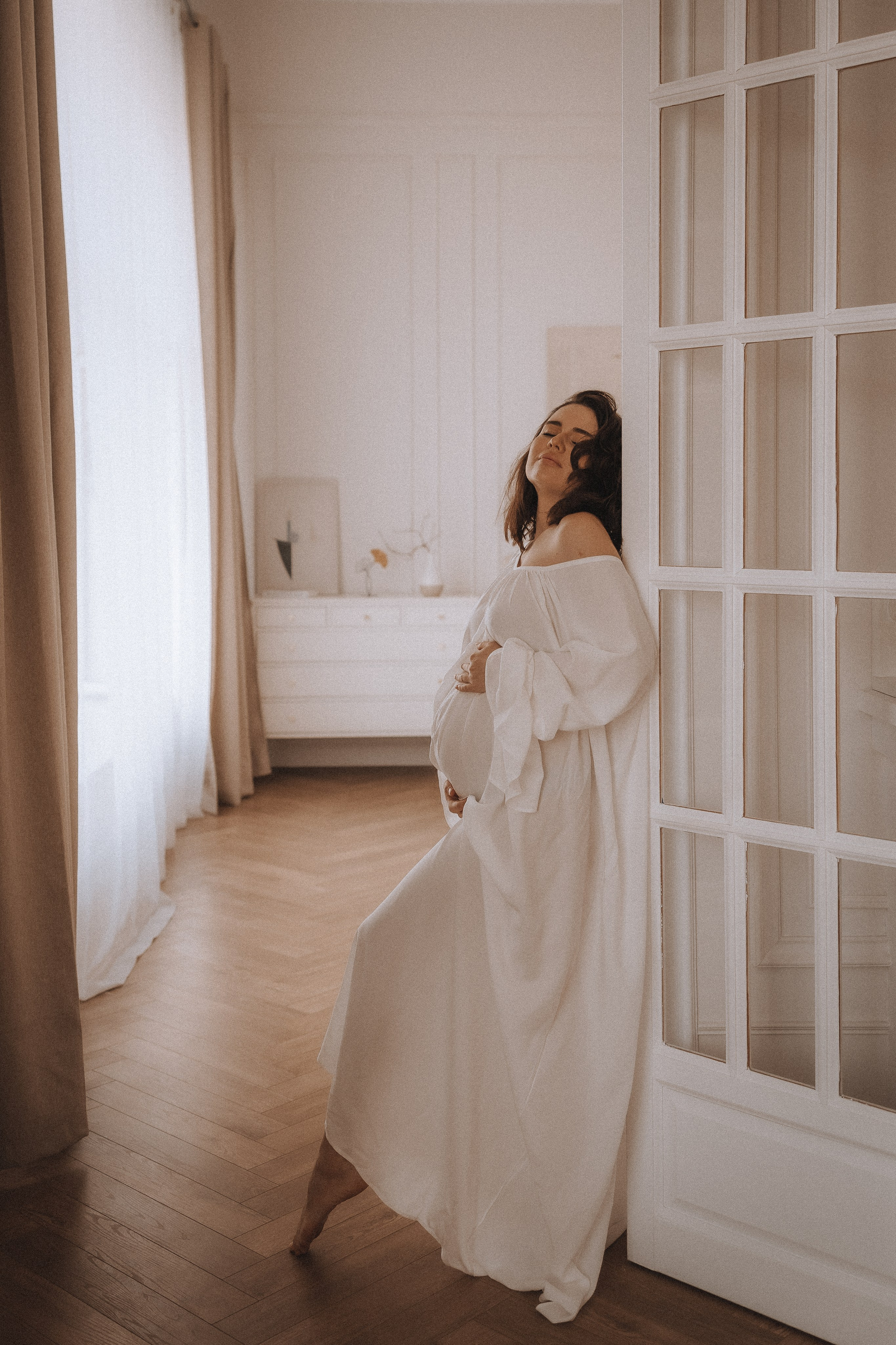 красивая фотосессия беременности в москве, фотосессия беременности в москве, фотосессия беременности с мужем в москве, фотосессия в светлой фотостудии в москве, топ фотограф беременности в москве, фотосессия беременности под ключ в москве, стильая фотосессия беременности в москве, нежная фотосессия беременности в москве, заказать фотосессию беременности в москве, ню фотосессия беременности в москве, фотосессия беременности на циклораме