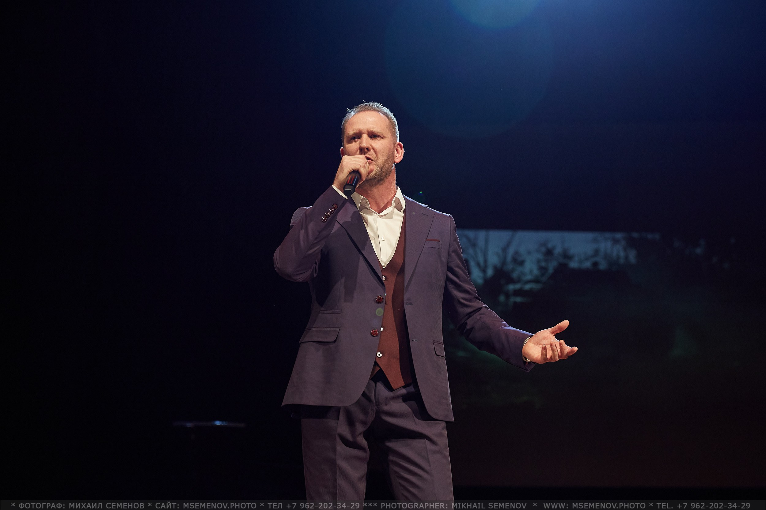 АНОНС фоторепортажа «Культура в помощь Донбассу». Photographer for business Mikhail Semenov. Aqua photo studio, photo school