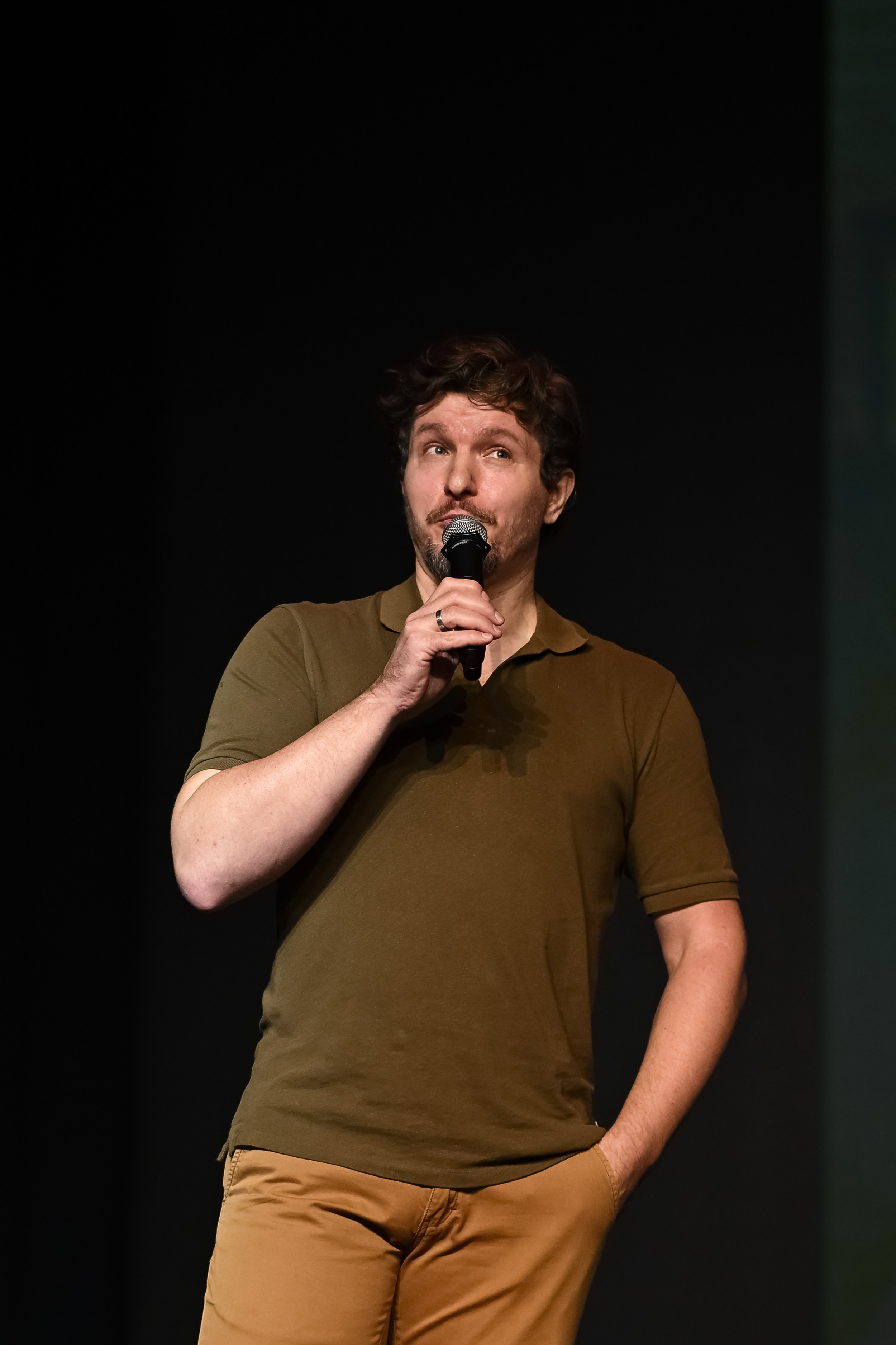 Сергей Спирин рассказывает о кинематографической фотографии на мероприятии в Казани