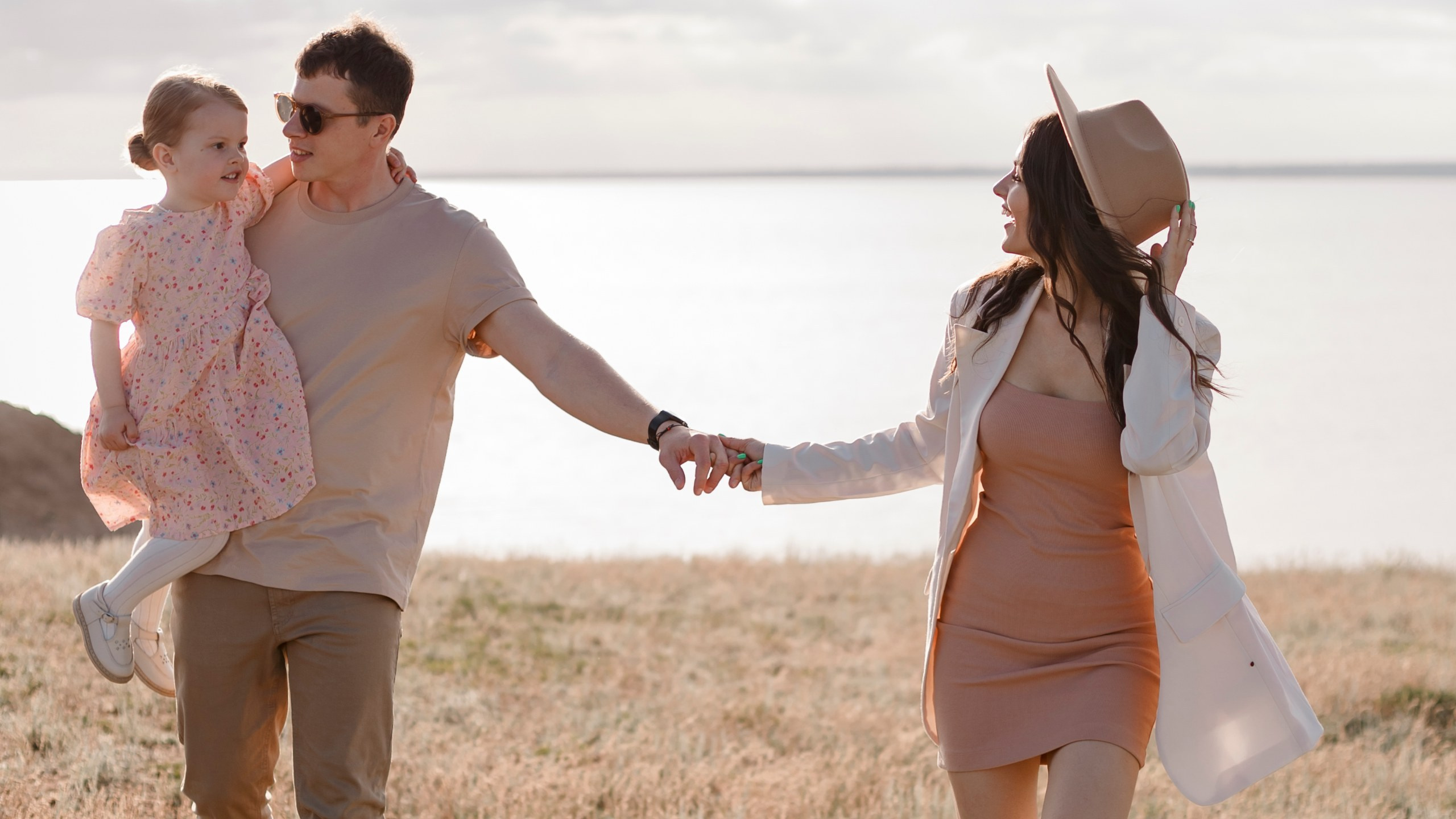 Фотограф в Минске Анна Пиюкова — свадебная, семейная, love story и портретная съёмка