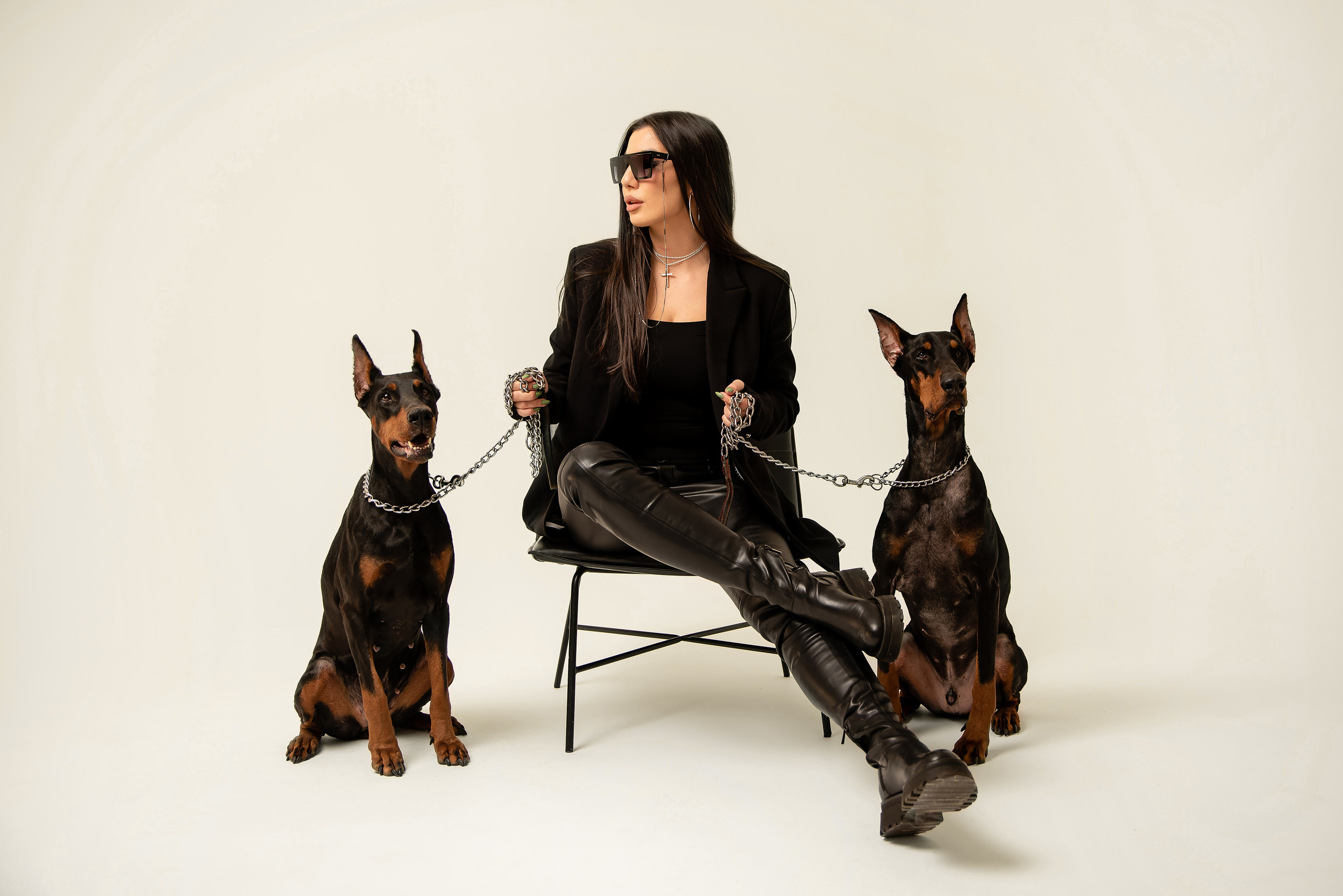 Фотосессия в студии Сочи по доступным ценам. Свадебный фотограф в Абхазии, Сухум, Гагра, Сочи