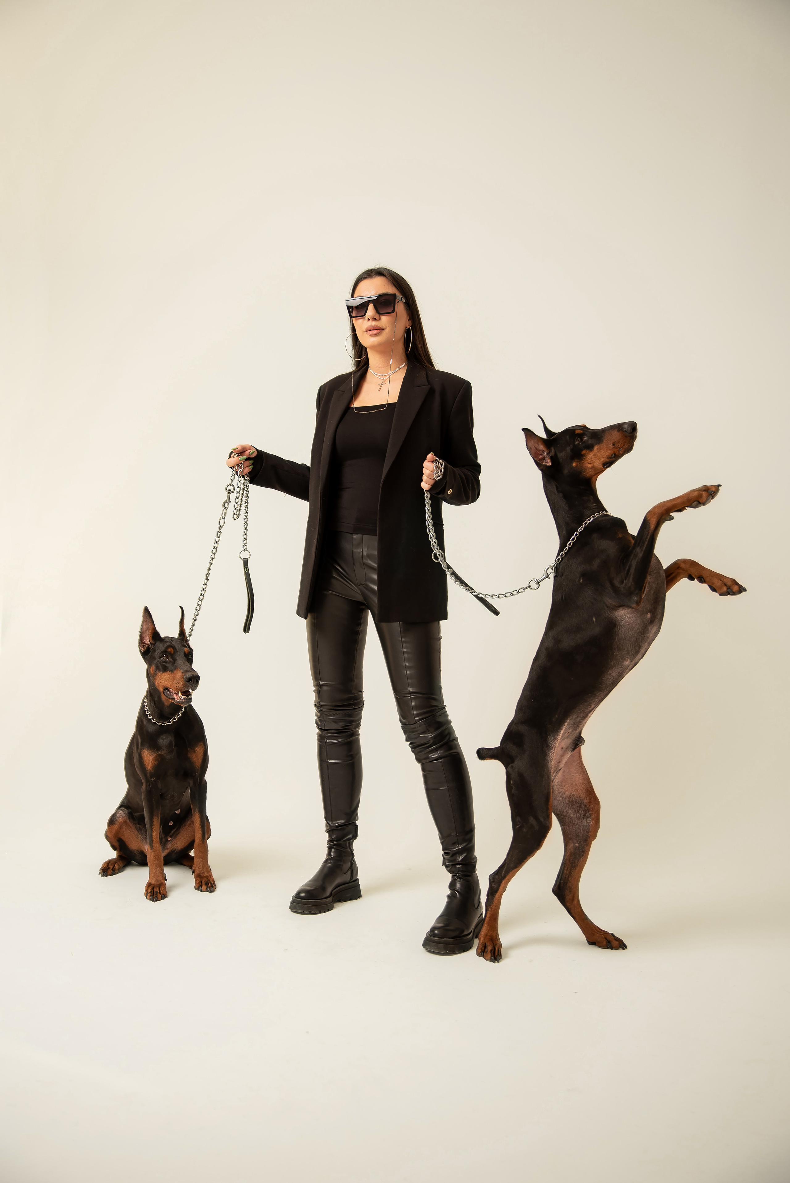 Фотосессия в студии Сочи по доступным ценам. Свадебный фотограф в Абхазии, Сухум, Гагра, Сочи