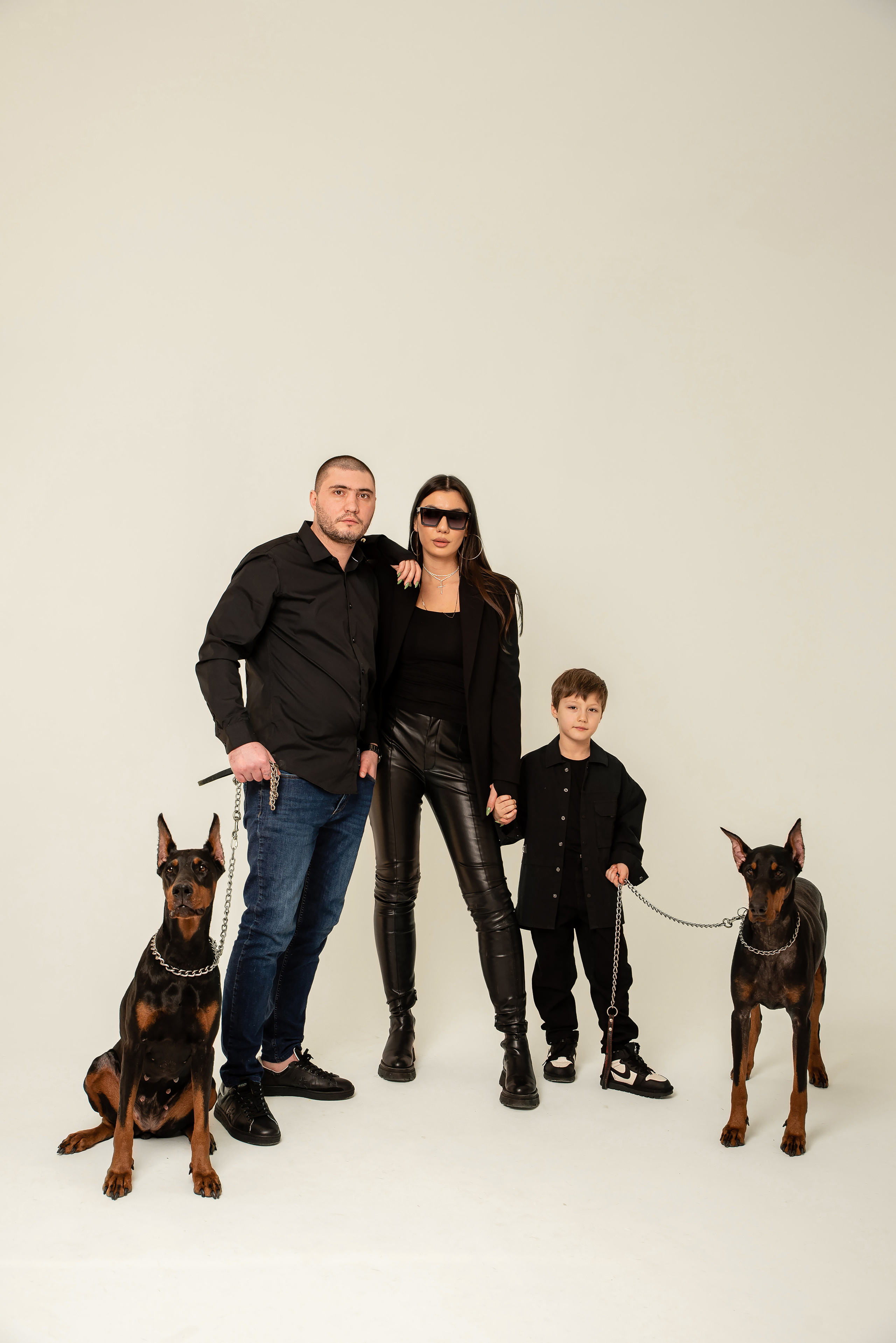 Фотосессия в студии Сочи по доступным ценам. Свадебный фотограф в Абхазии, Сухум, Гагра, Сочи