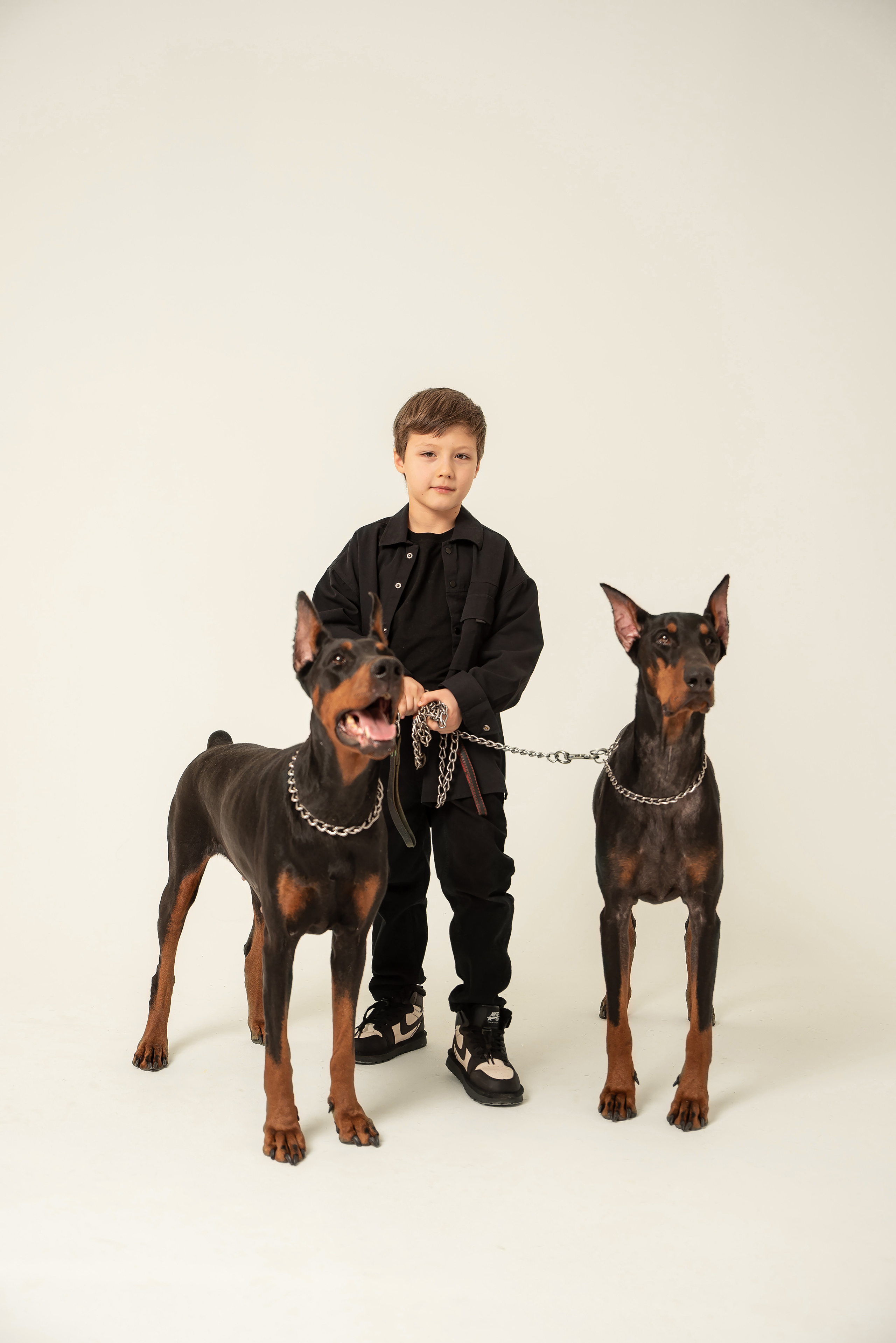 Фотосессия в студии Сочи по доступным ценам. Свадебный фотограф в Абхазии, Сухум, Гагра, Сочи