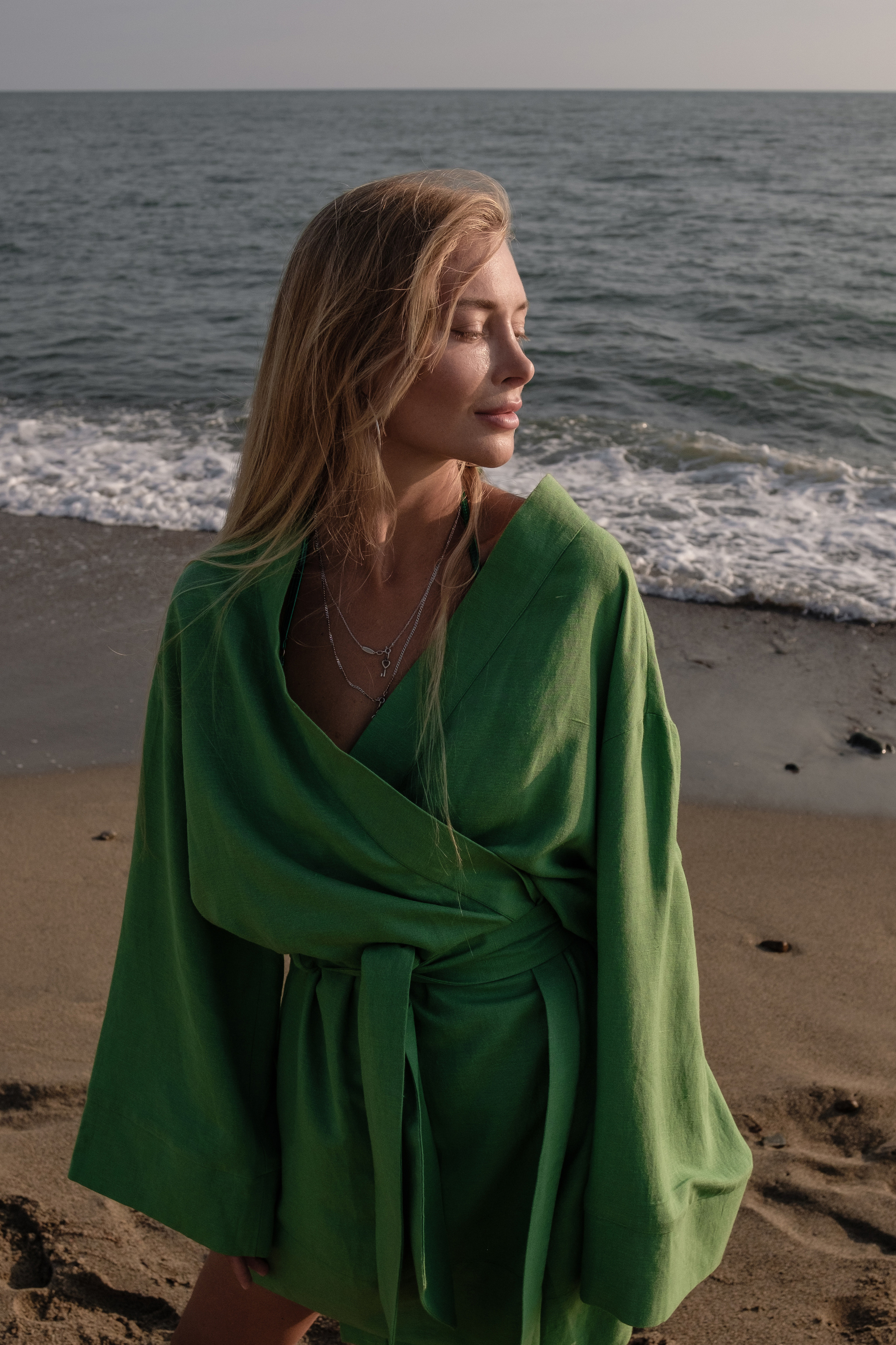 Фотосессия в купальнике на море. Фотосессия ню. Свадебный фотограф в Абхазии, Сухум, Гагра, Сочи