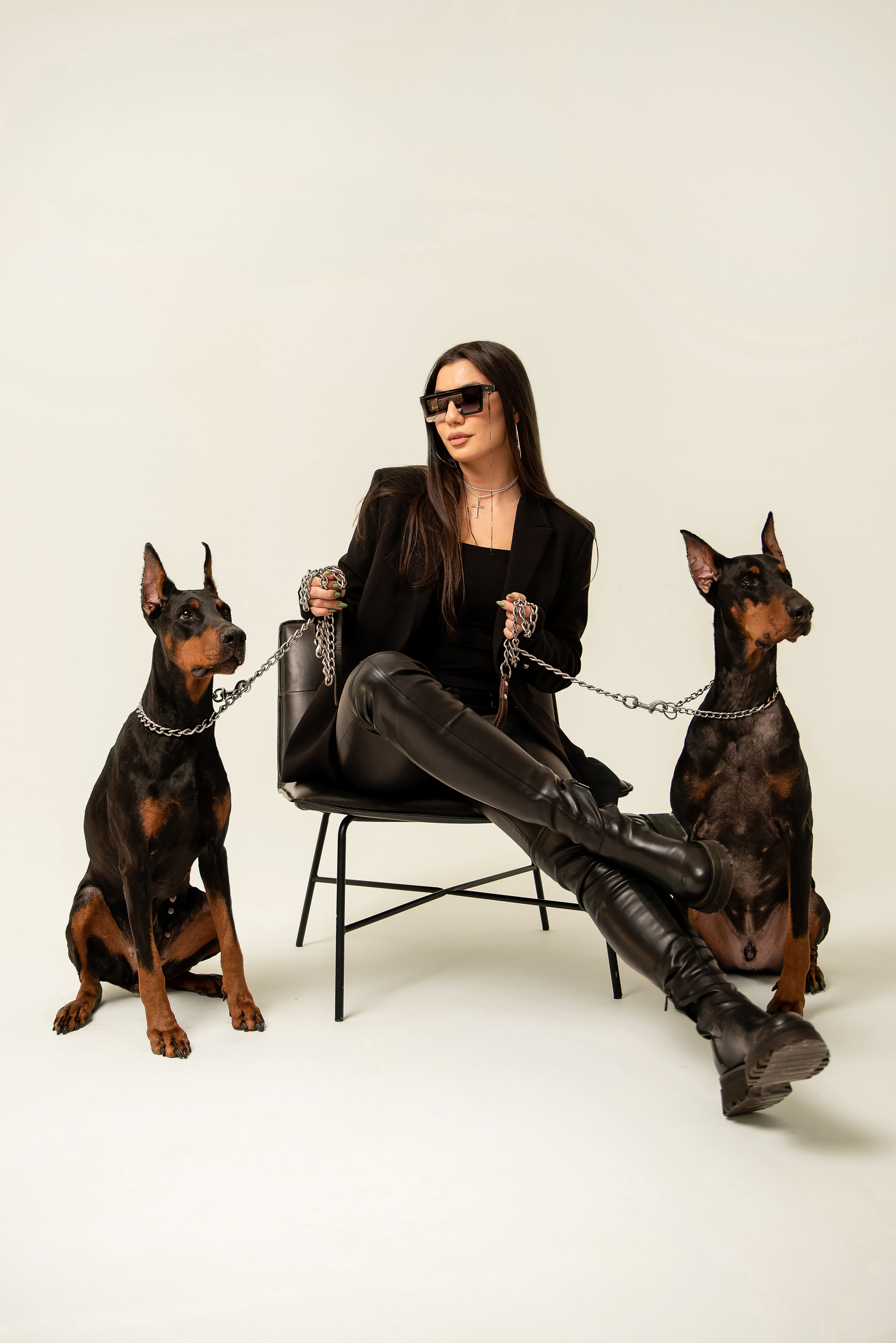 Фотосессия в студии Сочи по доступным ценам. Свадебный фотограф в Абхазии, Сухум, Гагра, Сочи