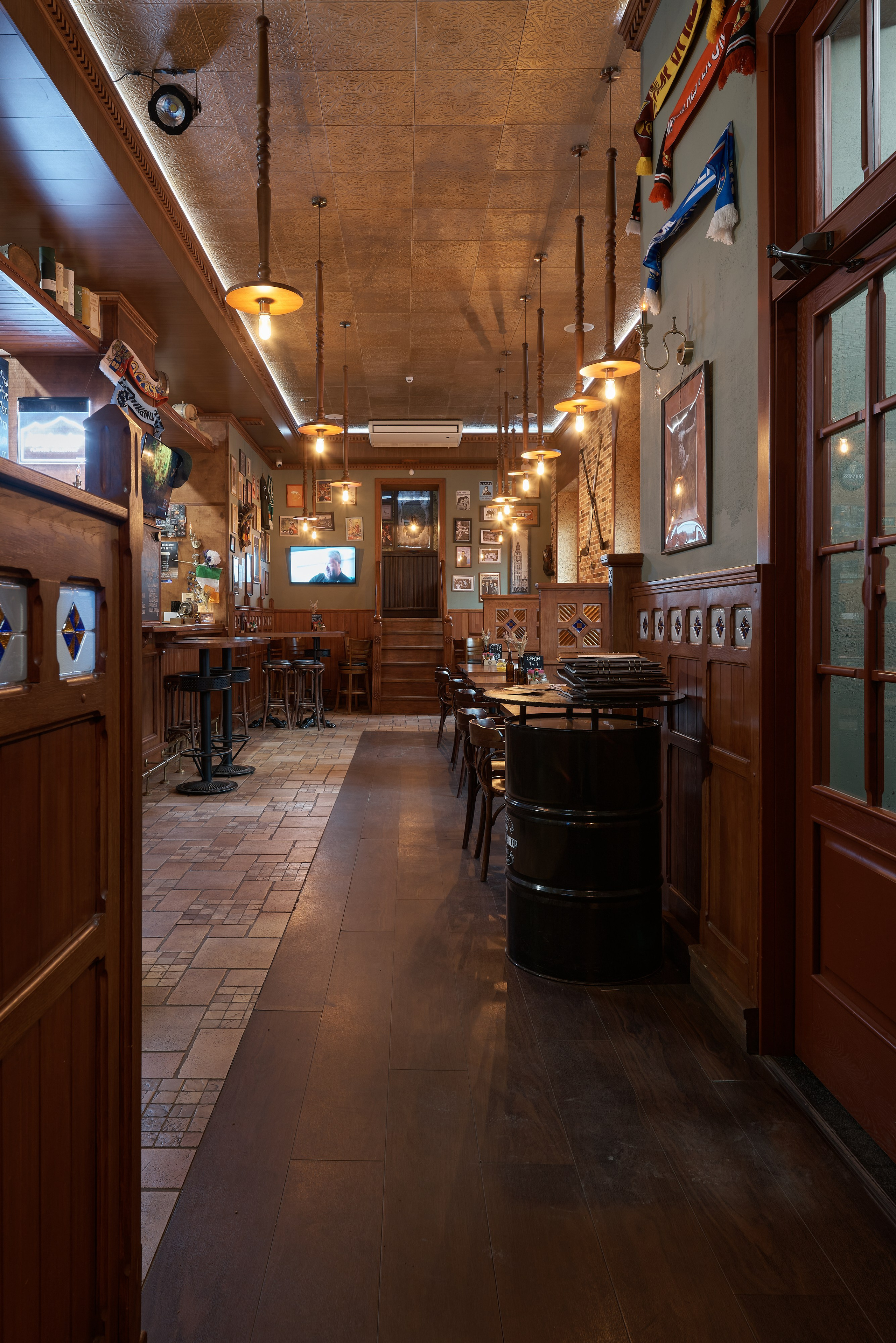 The Tony Pub. Абросимов Лев интерьерный и архитектурный фотограф