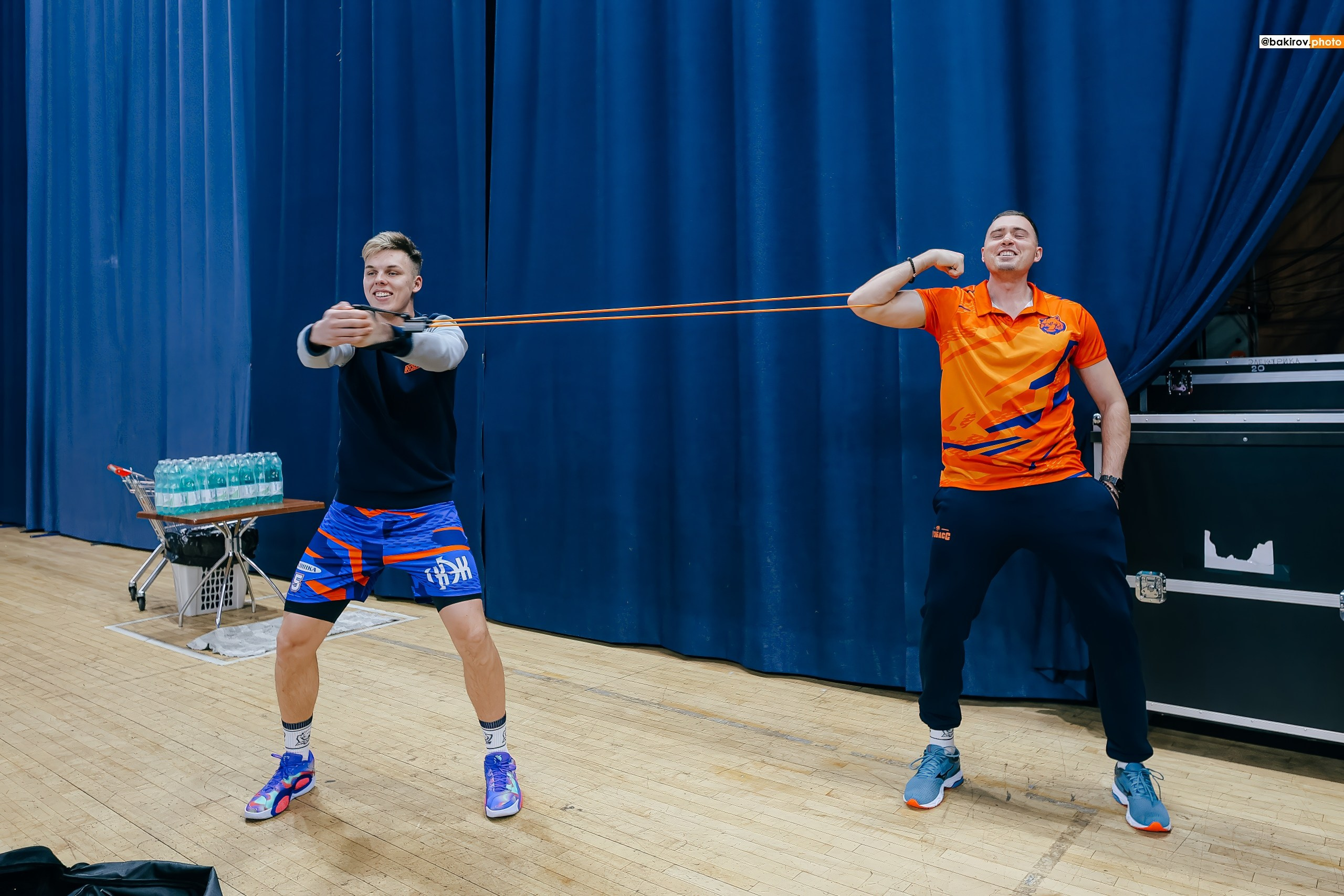 06.11 Волейбол. Нефтяник-Кузбасс. Команда специалистов в мире фотографии и видео. Детский фотограф, семейный фотограф