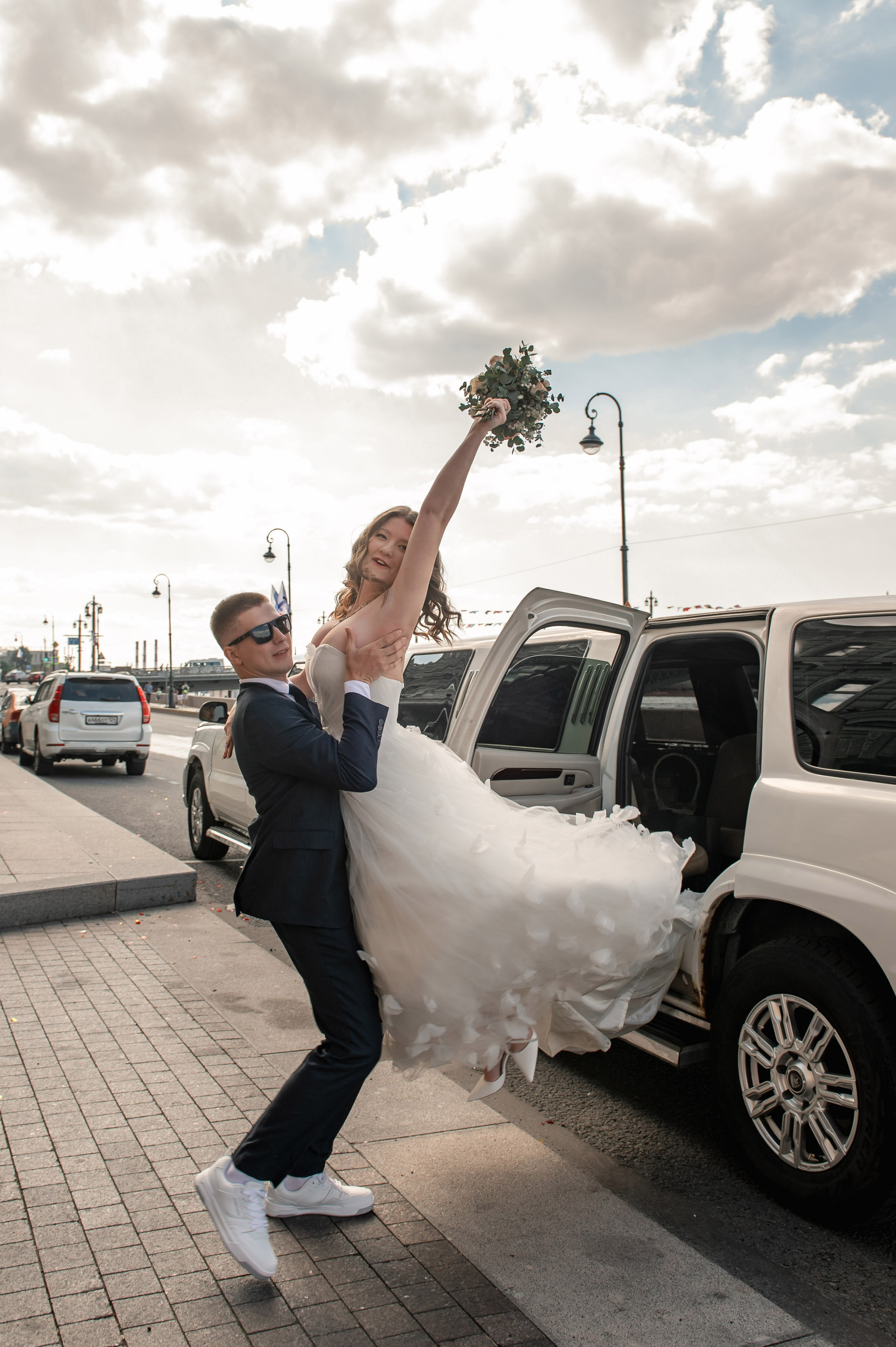 Зажигательная и динамичная свадебная фотосессия Анастасии и Максима. Портретный, семейный и свадебный фотограф в Санкт-Петербурге и в Пушкине Ширяев Денис