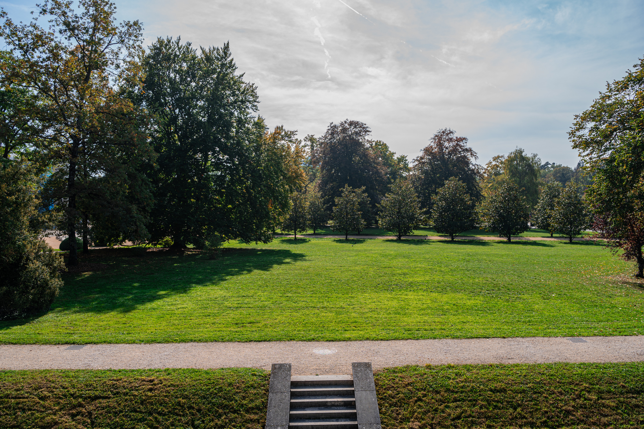 Places for a photo shoot in Geneva: Musée Ariana. Photographe de Mariage Professionnelle — Genève & Suisse Romande | Tanya Creator