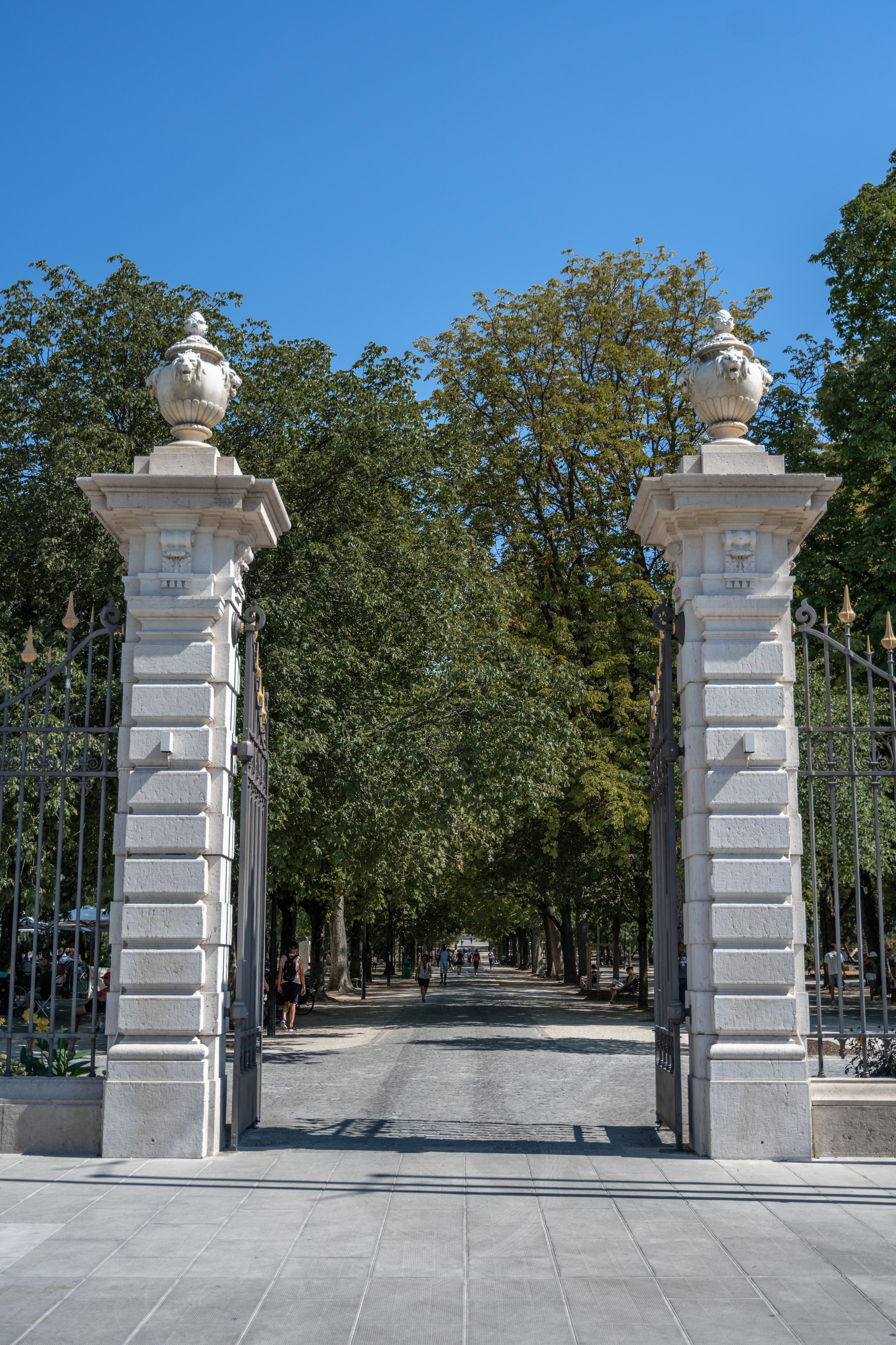 Places for a photo shoot in Geneva: around Parc des Bastions. Профессиональный свадебный фотограф в Женеве и Швейцарии | Таня Вовчецкая