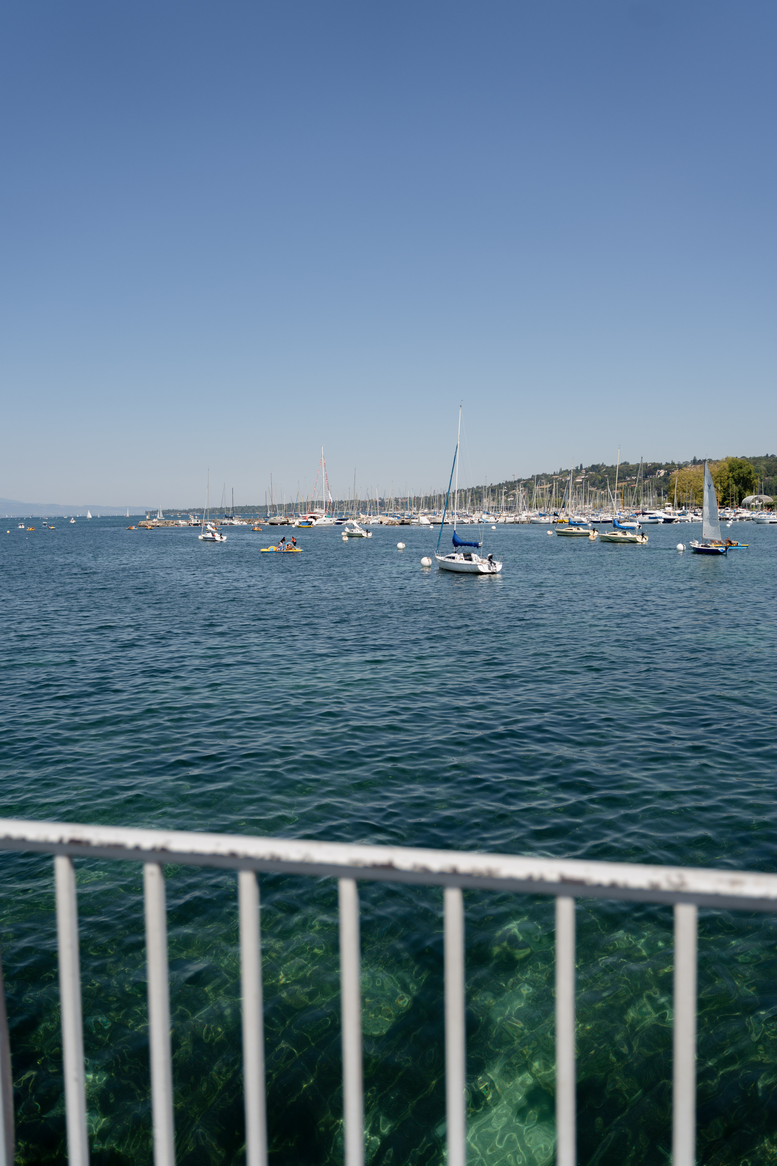 Places for a photo shoot in Geneva: Jet d’Eau. Профессиональный свадебный фотограф в Женеве и Швейцарии | Таня Вовчецкая