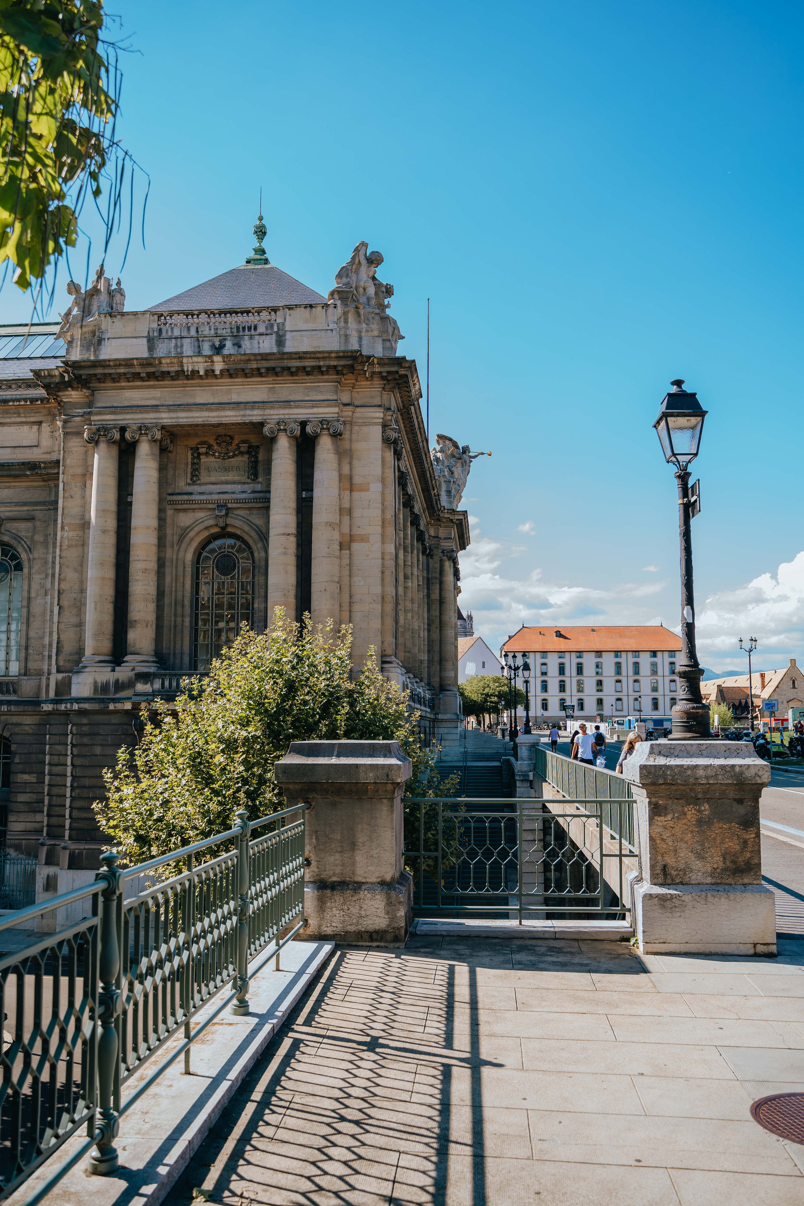 Places for a photo shoot in Geneva: Musée d’art et d’histoire. Photographe de Mariage Professionnelle — Genève & Suisse Romande | Tanya Creator