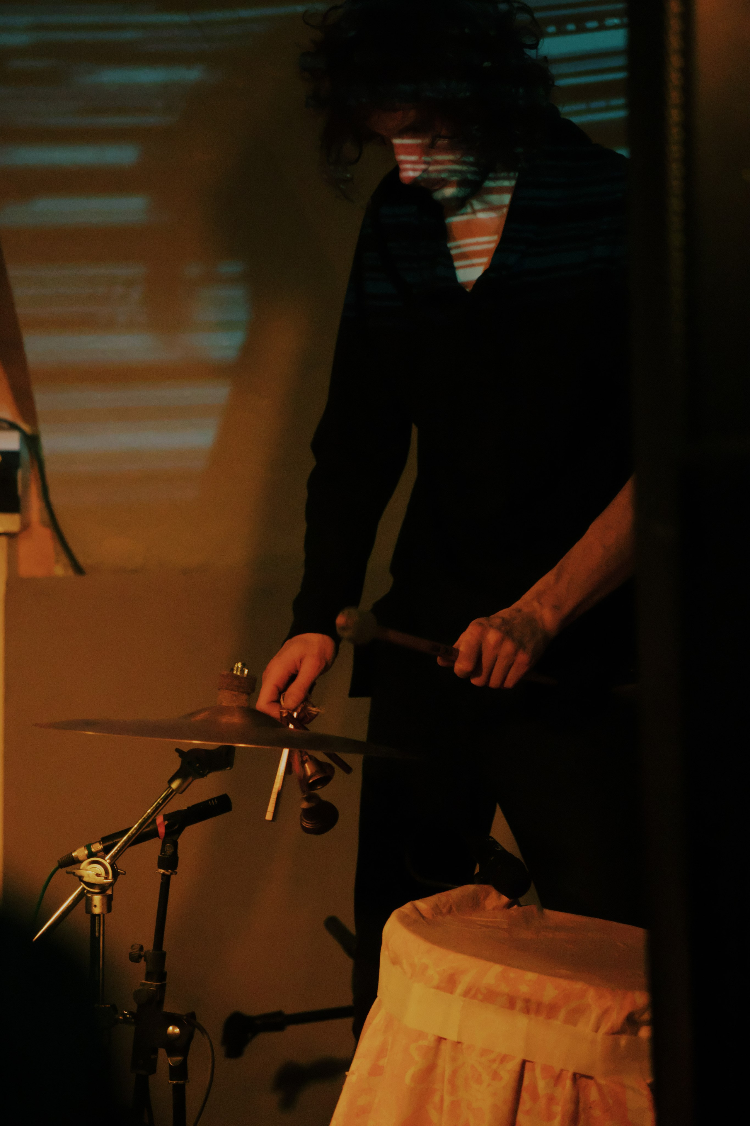 Видишь, я всё ещё здесь 🎛️. Миша Печёнкин | фотография