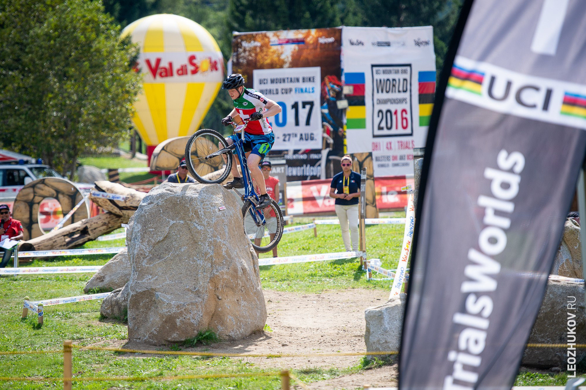 UCI Trials World Championships 2016 — finals. Sports photographer Leonid Zhukov