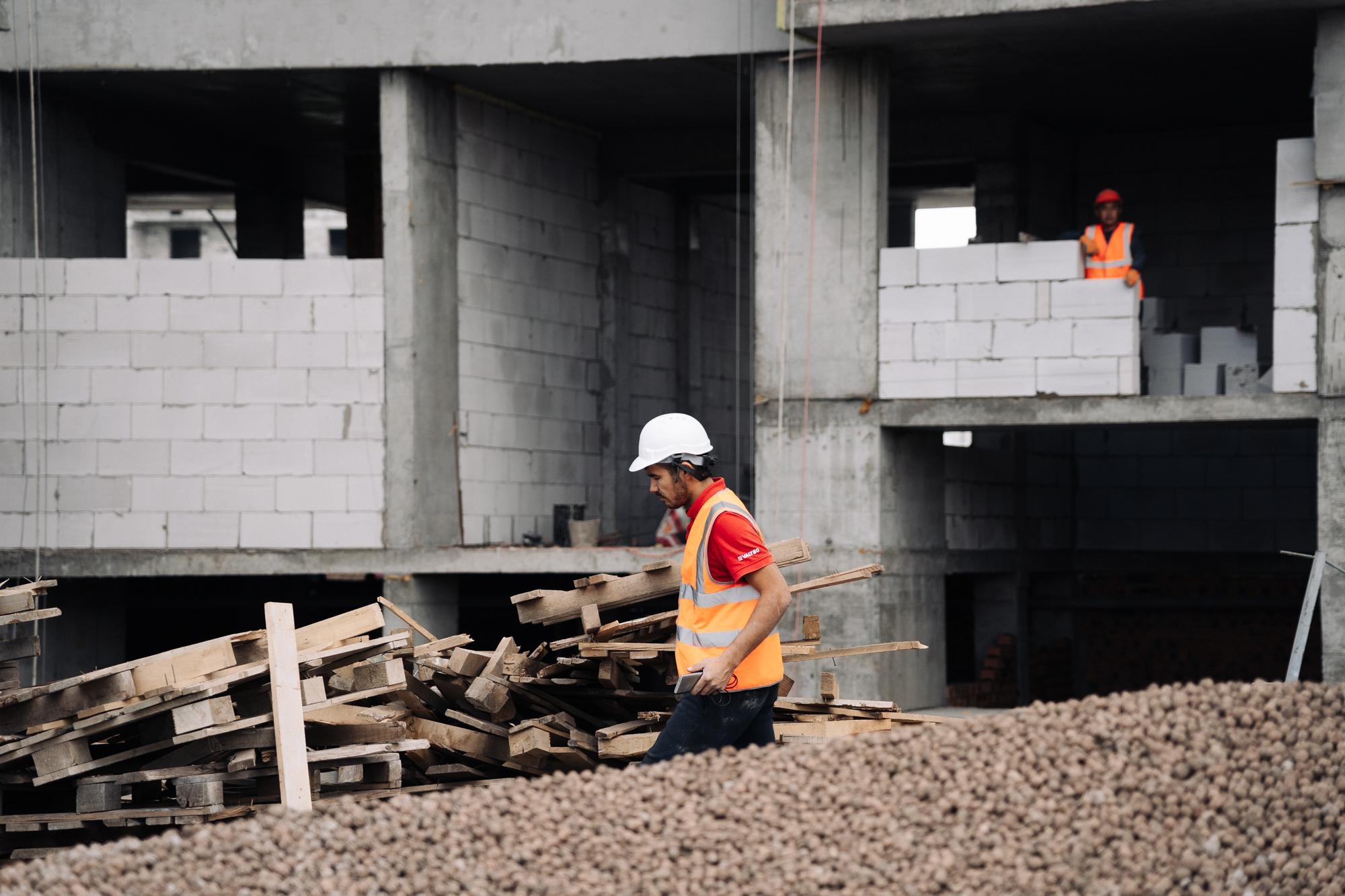 Фотоотчет: строительство жилого комплекса «Шахристан»