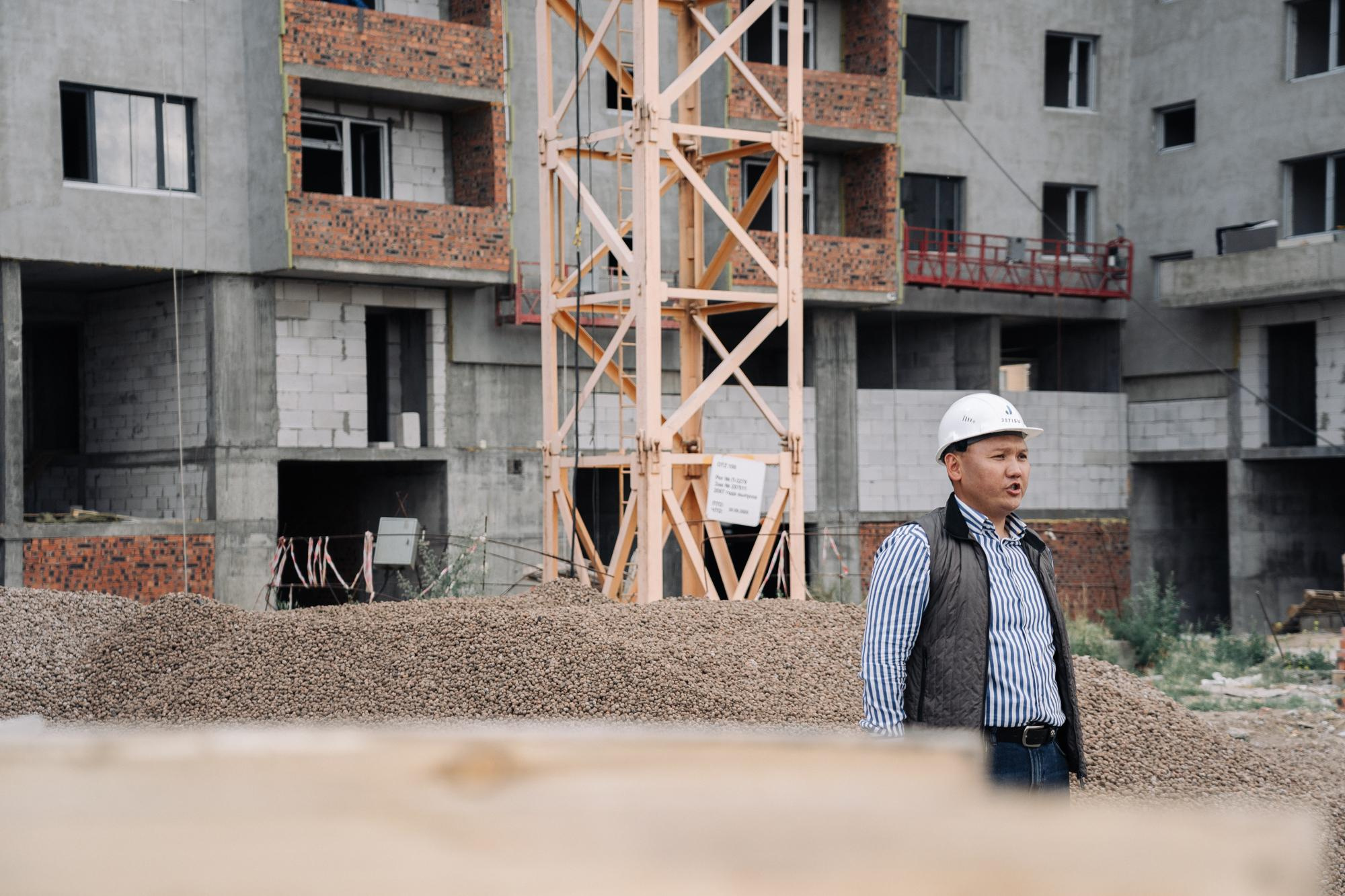 Фотоотчет: строительство жилого комплекса «Шахристан»