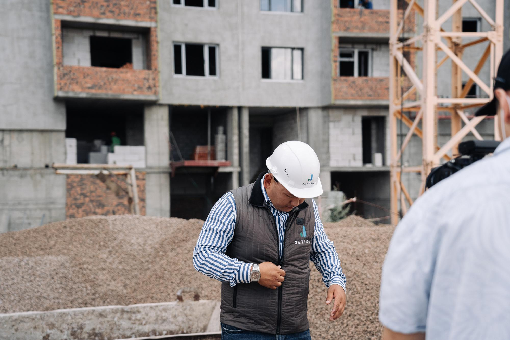 Фотоотчет: строительство жилого комплекса «Шахристан»