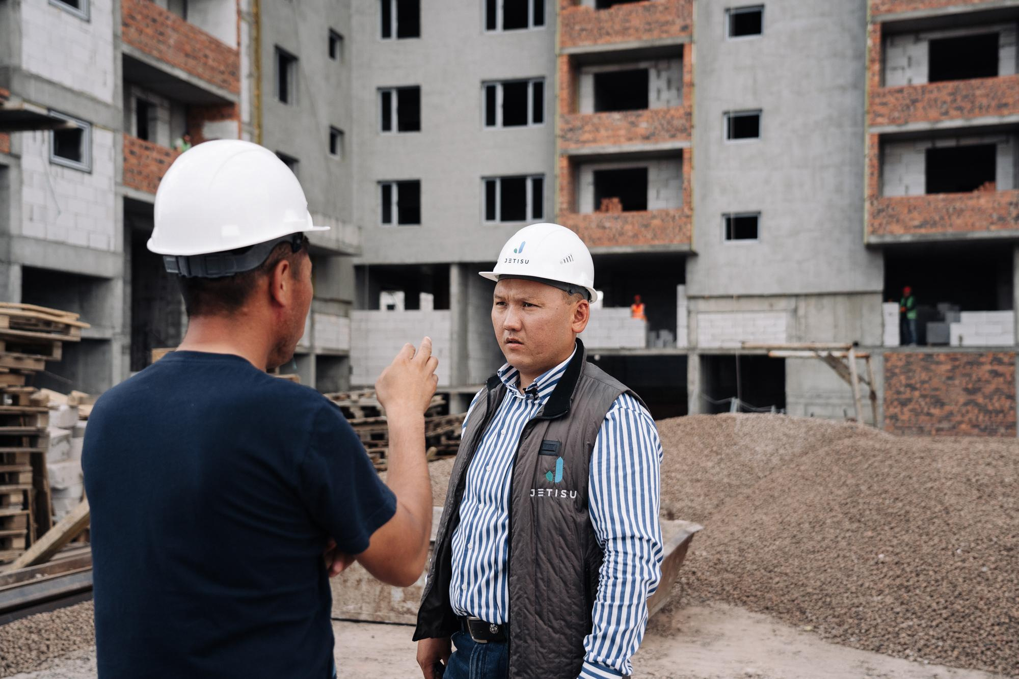 Фотоотчет: строительство жилого комплекса «Шахристан»