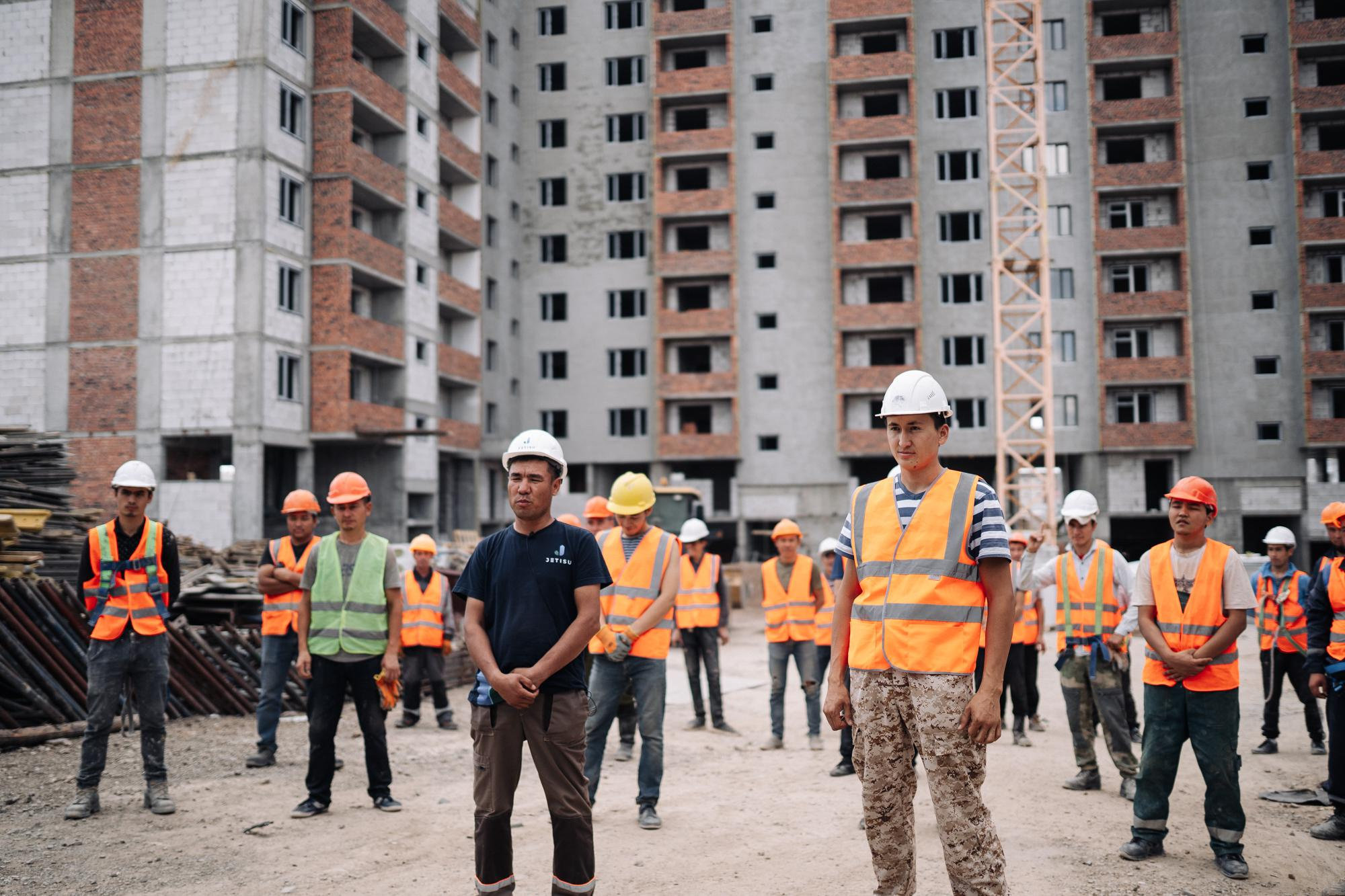 Фотоотчет: строительство жилого комплекса «Шахристан»