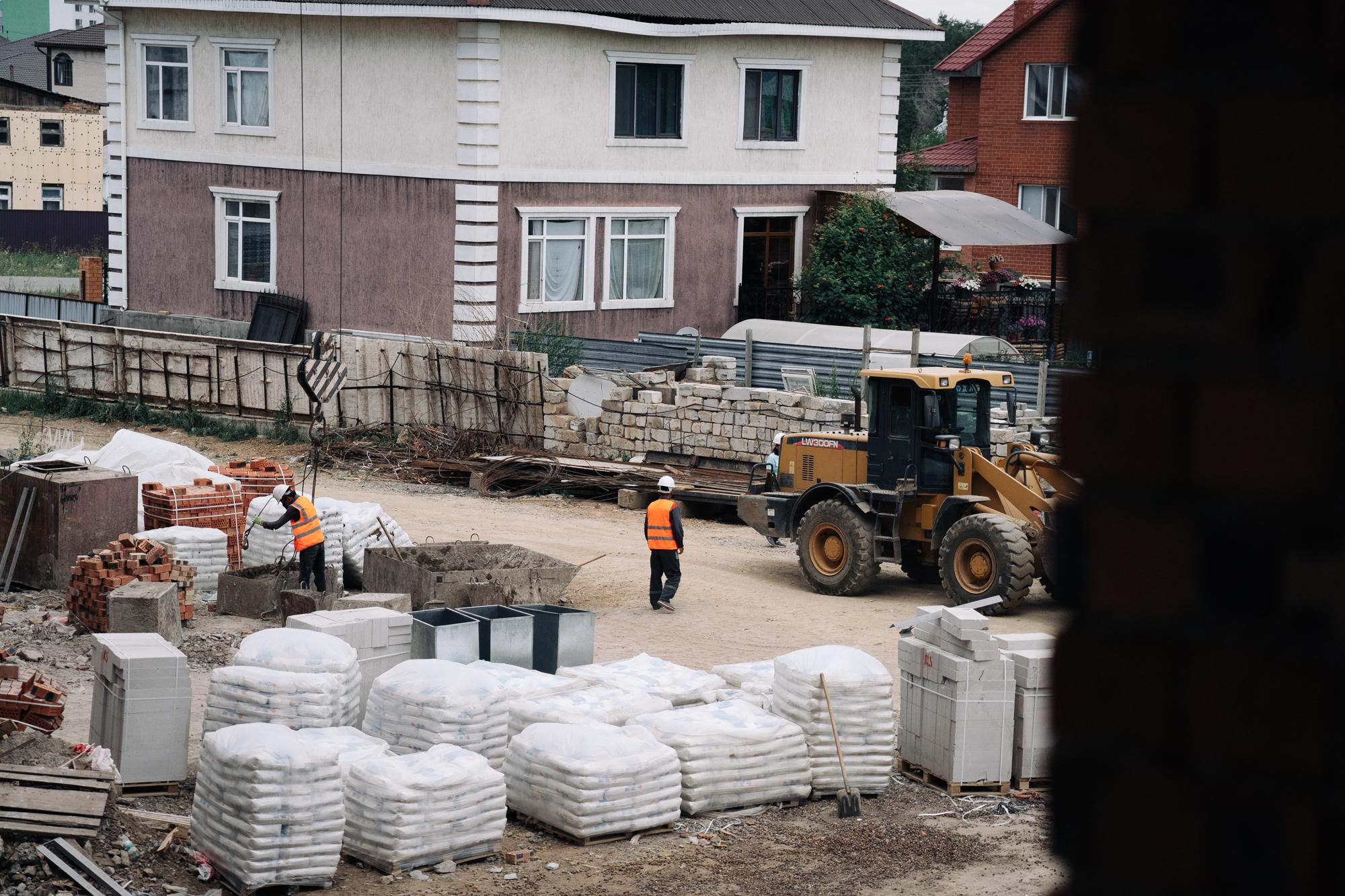 Фотоотчет: строительство жилого комплекса «Шахристан»