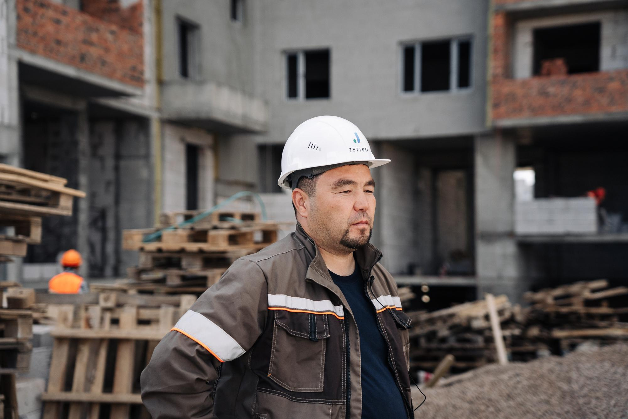 Фотоотчет: строительство жилого комплекса «Шахристан»