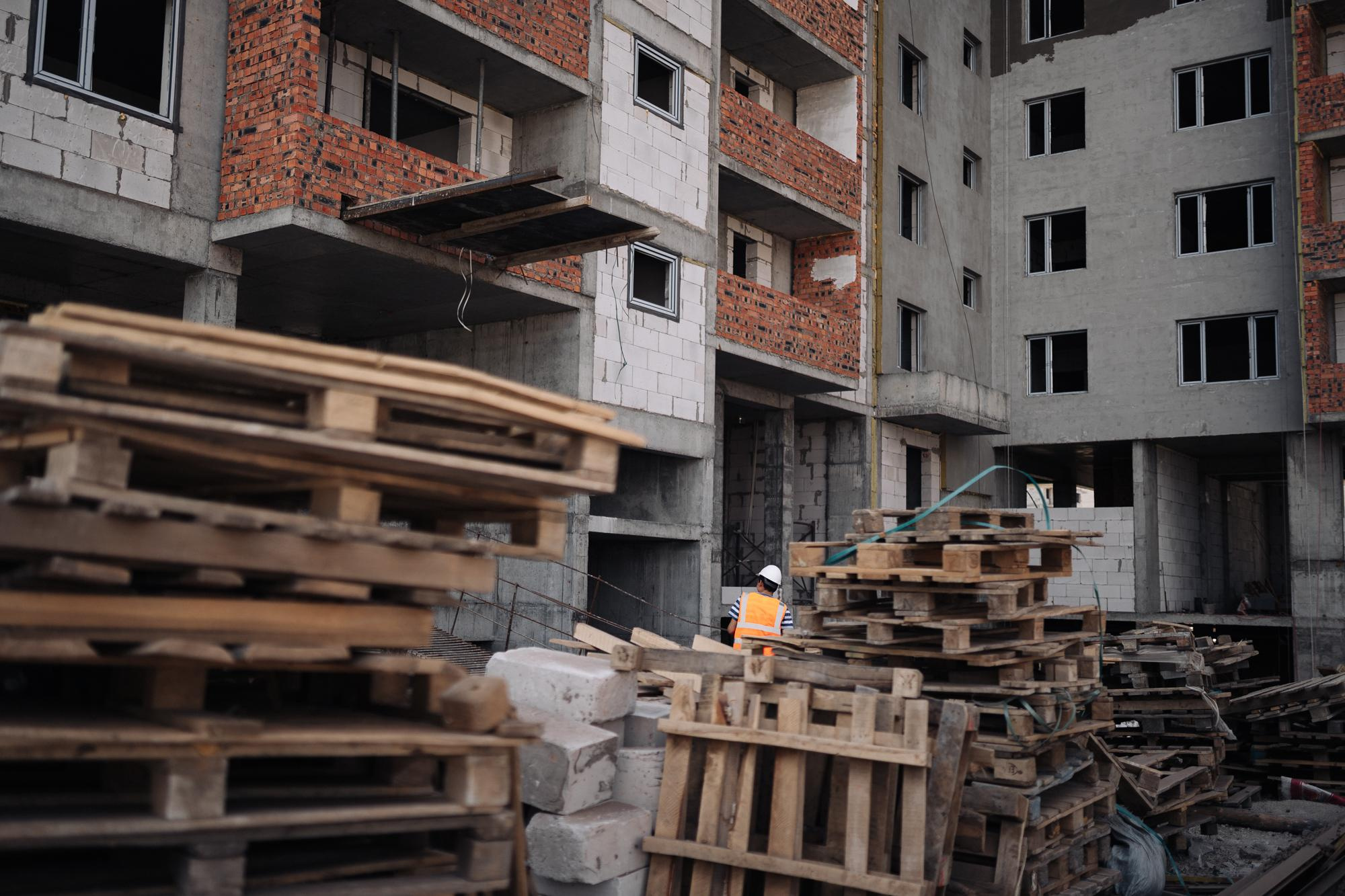 Фотоотчет: строительство жилого комплекса «Шахристан»