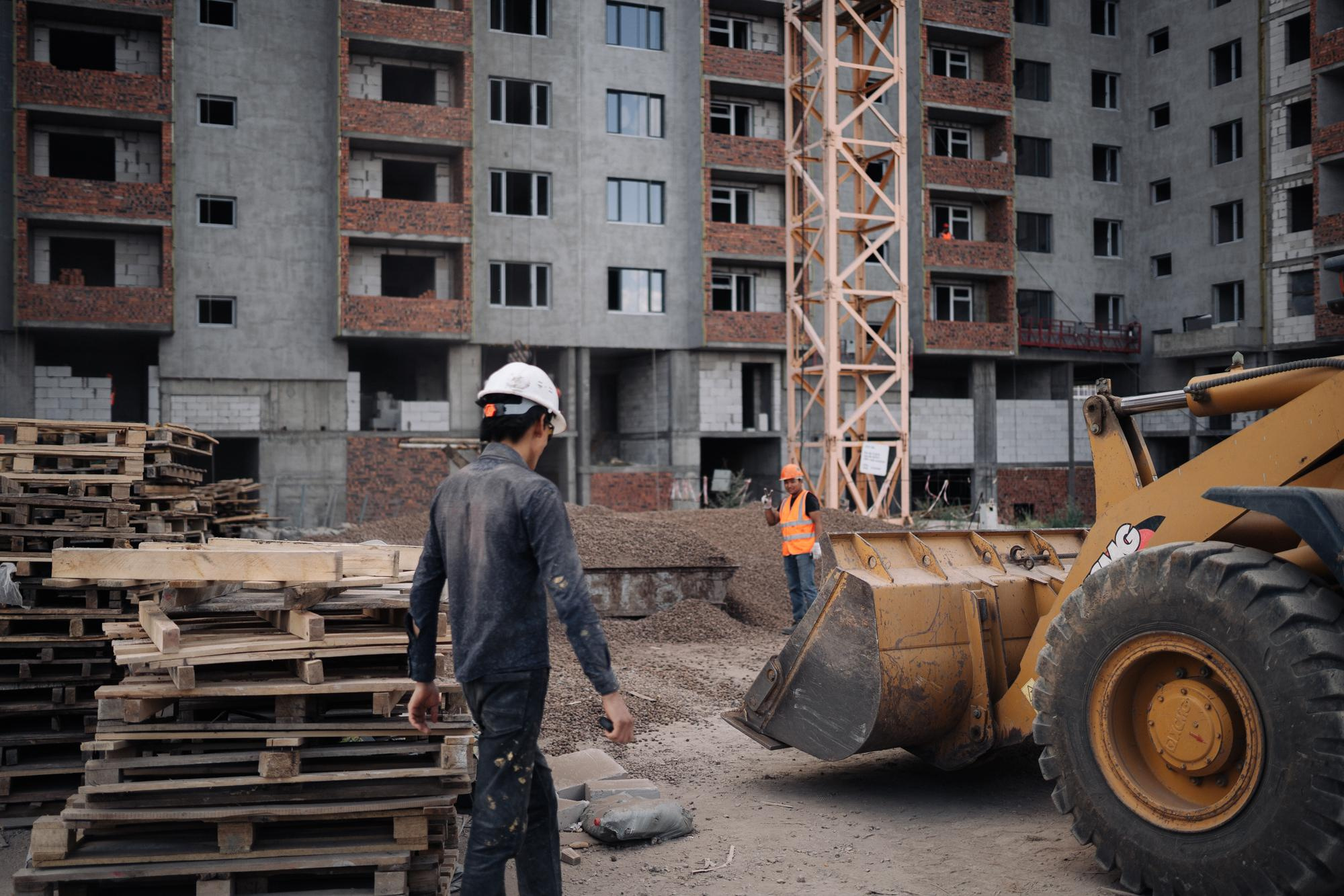 Фотоотчет: строительство жилого комплекса «Шахристан»