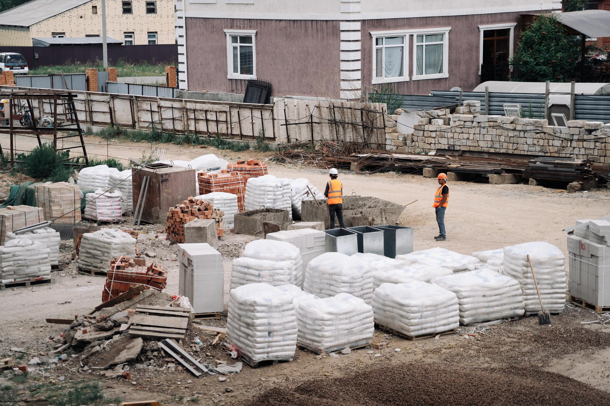 Фотоотчет: строительство жилого комплекса «Шахристан»