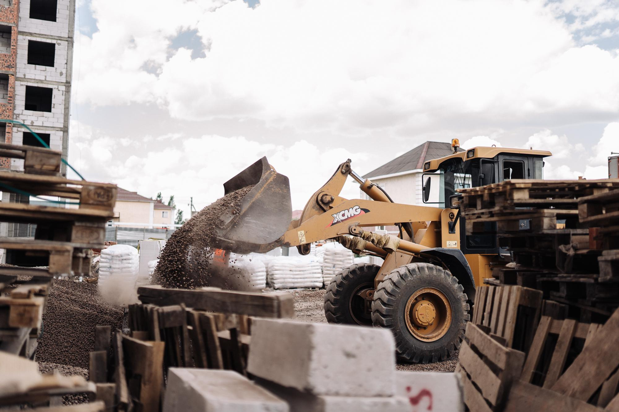 Фотоотчет: строительство жилого комплекса «Шахристан»