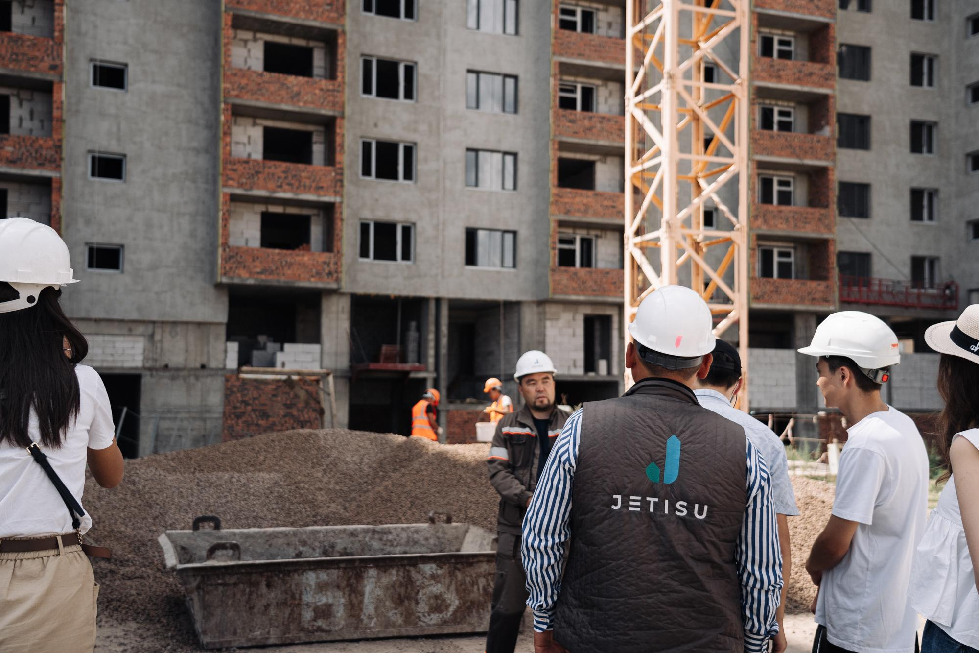 Фотоотчет: строительство жилого комплекса «Шахристан»