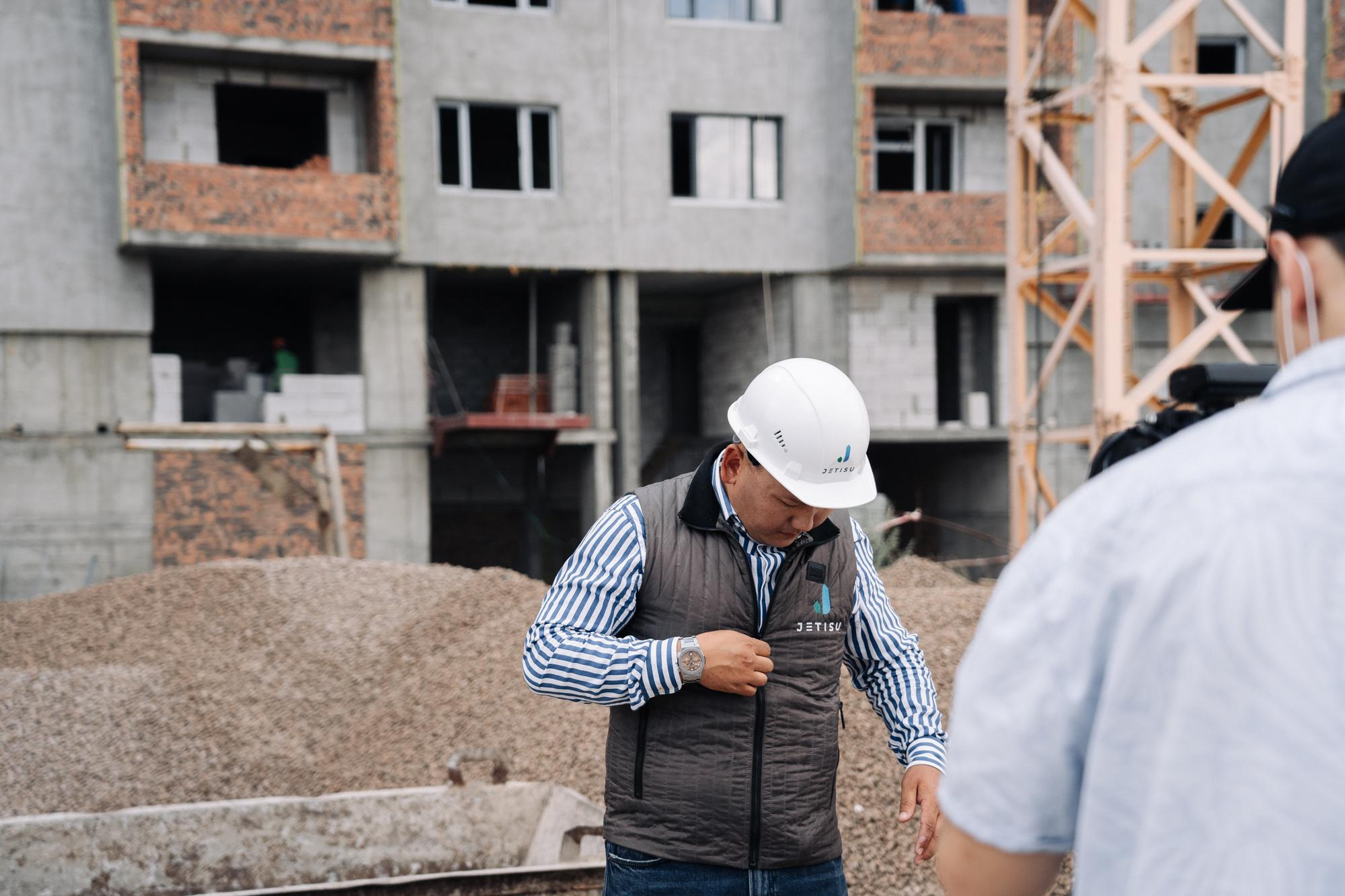 Фотоотчет: строительство жилого комплекса «Шахристан»